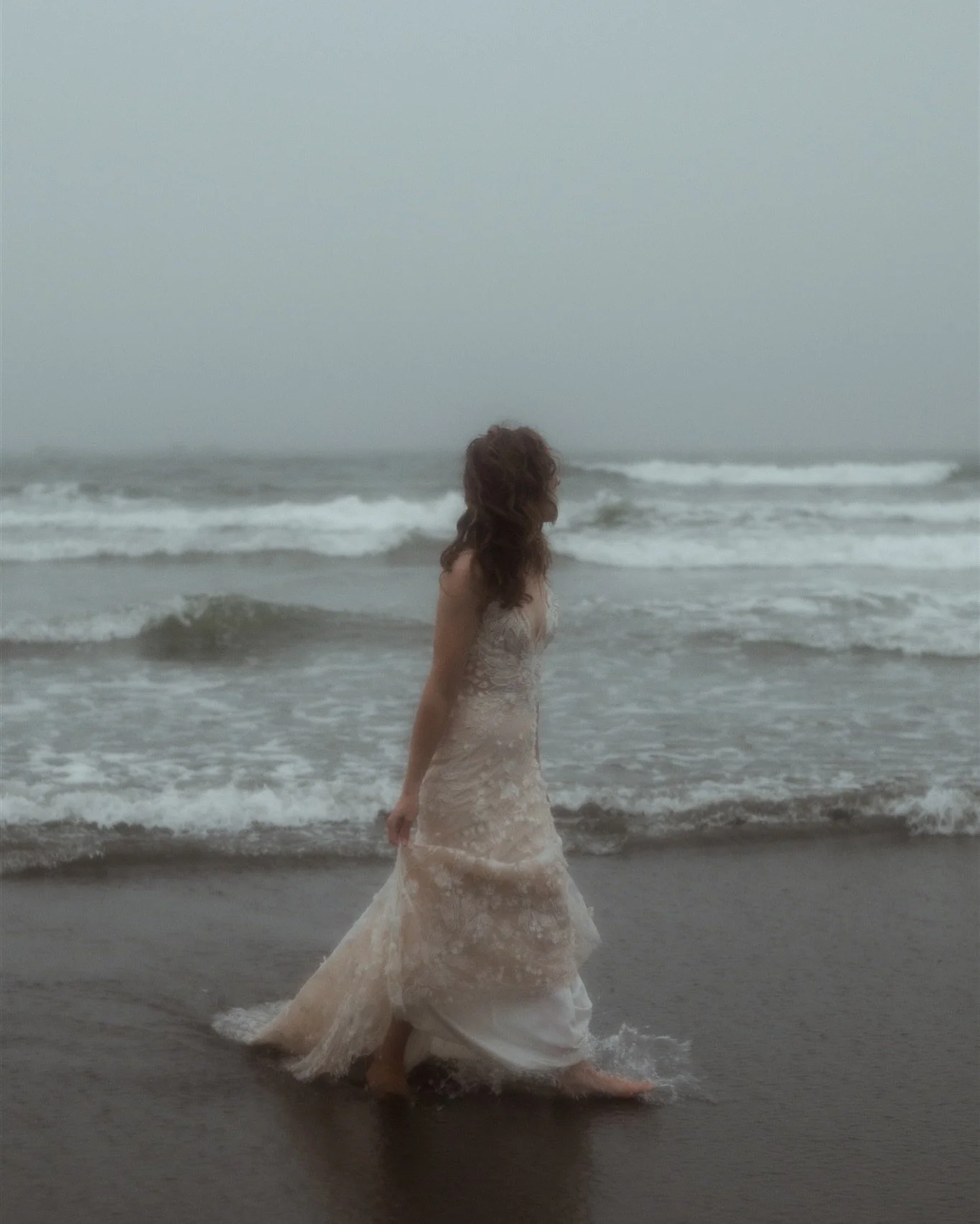 When the sea mist takes over your lens and your friend turns into a real life mermaid on her wedding&hellip;*dreamy* Had the best time celebrating my dear friends on the coast last Sunday. Although the sun failed to shine while I was there, I left so