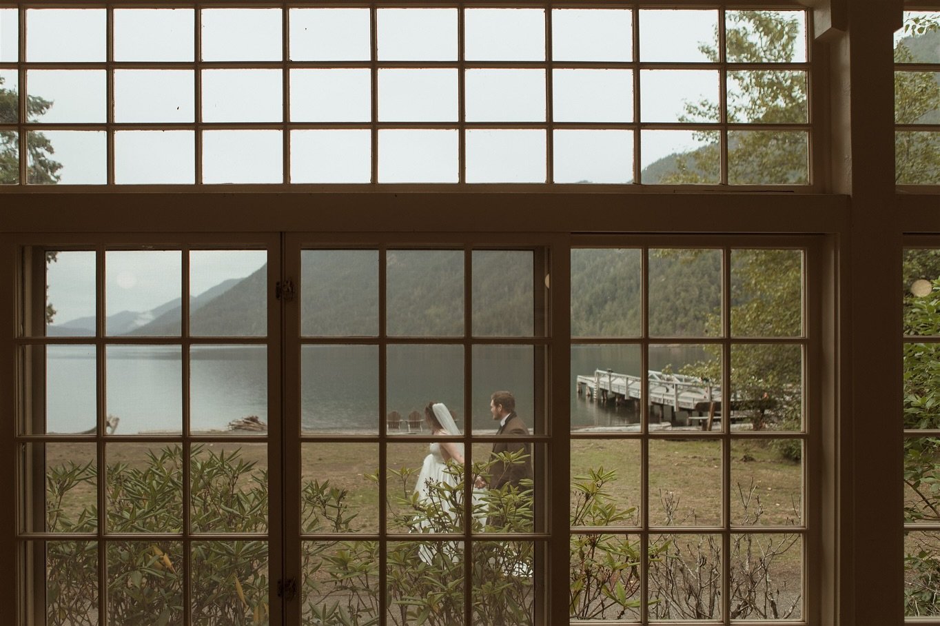 Working from my favorite office today&hellip; pretty much my forever favorite place! I grew up on this lake. My first job was at Fairholm when I was 14 and I got to work alongside my grandma taking the boat to work, flipping burgers and filling up bo