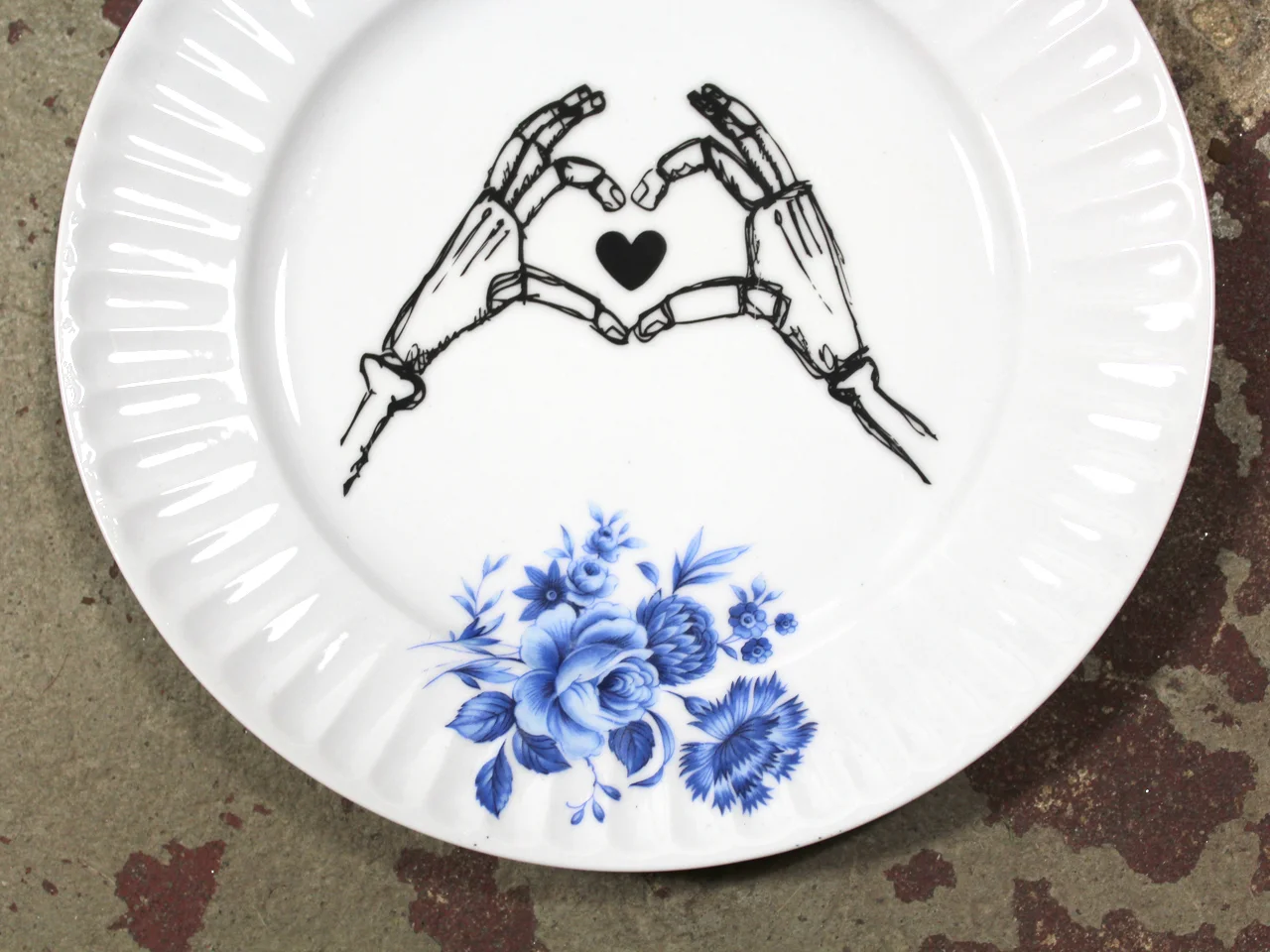 FrauInes-Vintageporzellan-Kuchenteller_Lovehands_1.jpg