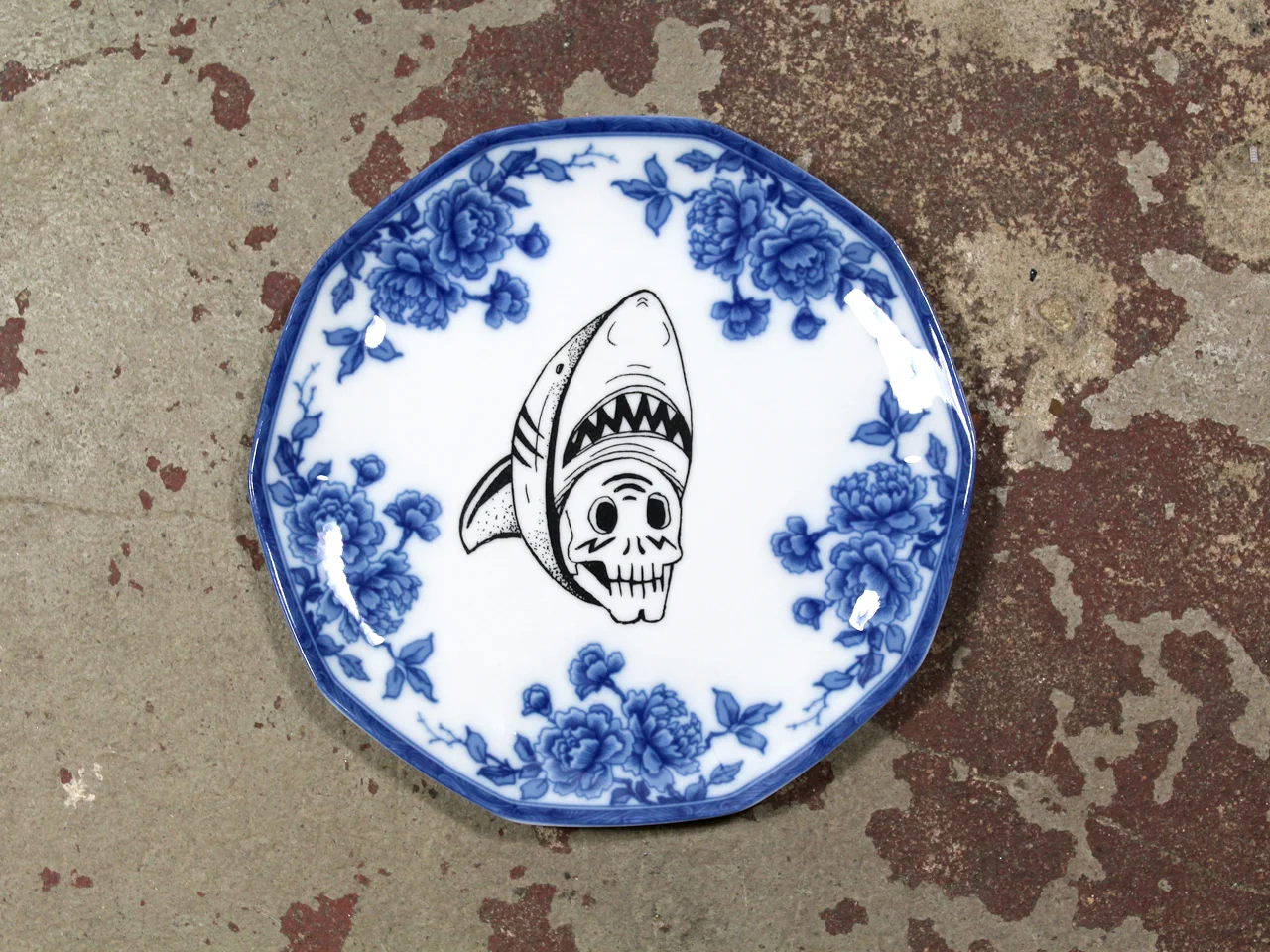 FrauInes-Vintageporzellan-Kuchenteller_Shark_3.jpg