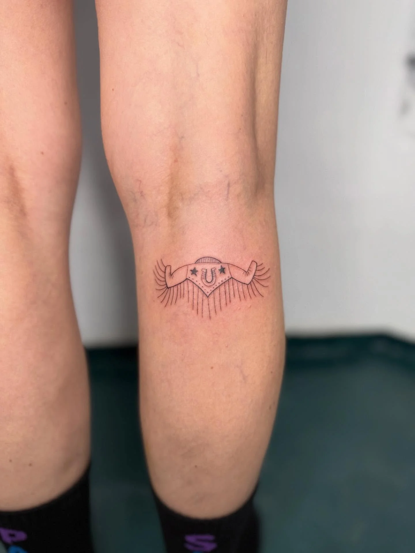 Cowgirl at heart 🐎💘
-
Bookings are opening for 2026 in Hamburg! 🙂&zwj;↕️

⫸ 
Booking info: If you want to get inked in the first quarter of 2026, please send me an email now. I will open my bookings for 2026 until all appointments in the 1th quart