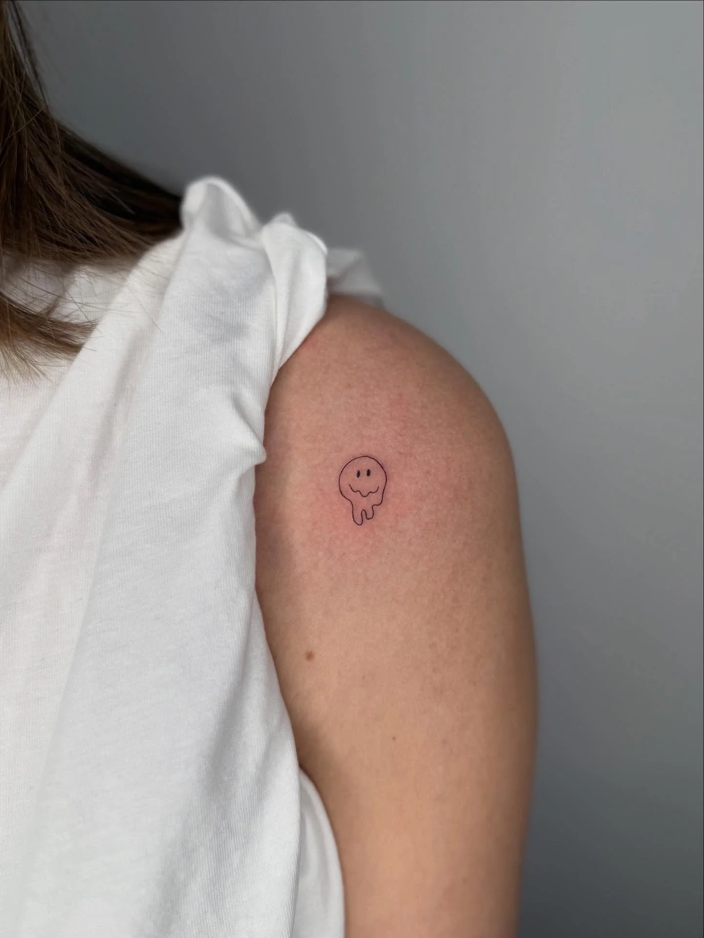 Some small ones I made recently 😌🩷

⫸ 
Booking info: If you want to get inked in the first quarter of 2026, please send me an email. My bookings are open until all appointments in the 1th quarter are taken 💌 hello@frau-ines.de

The following infor