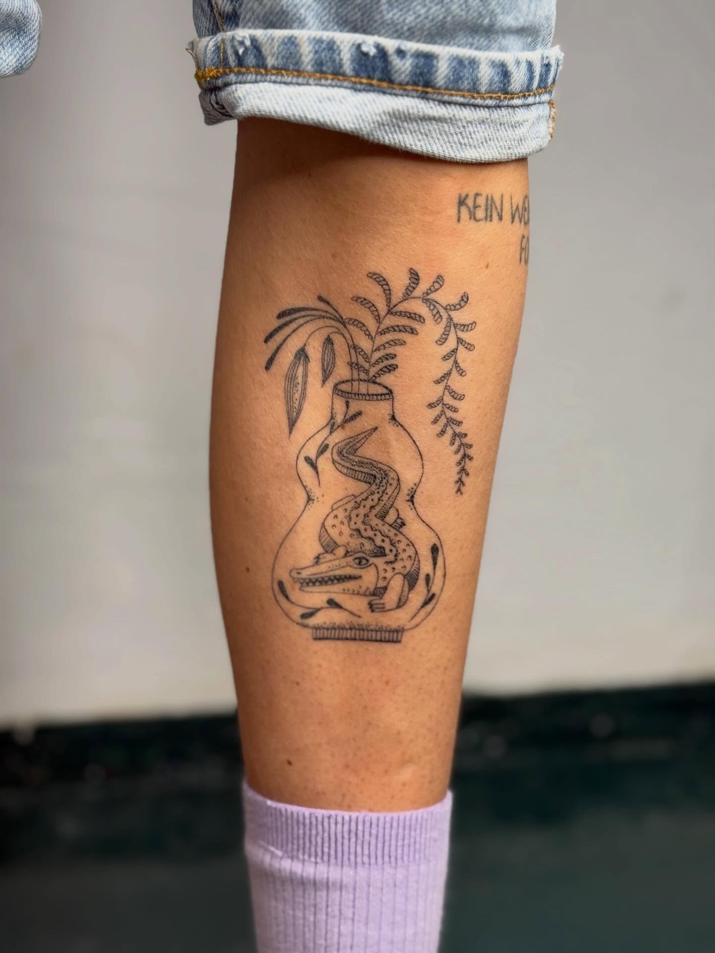Just a cute perfectly healed croco vase 😍🐊
Thank you for taking such good care!

Bookings open via email 💌 Drop a line and secure one of the last spots in June! 🌞 hello@frau-ines.de