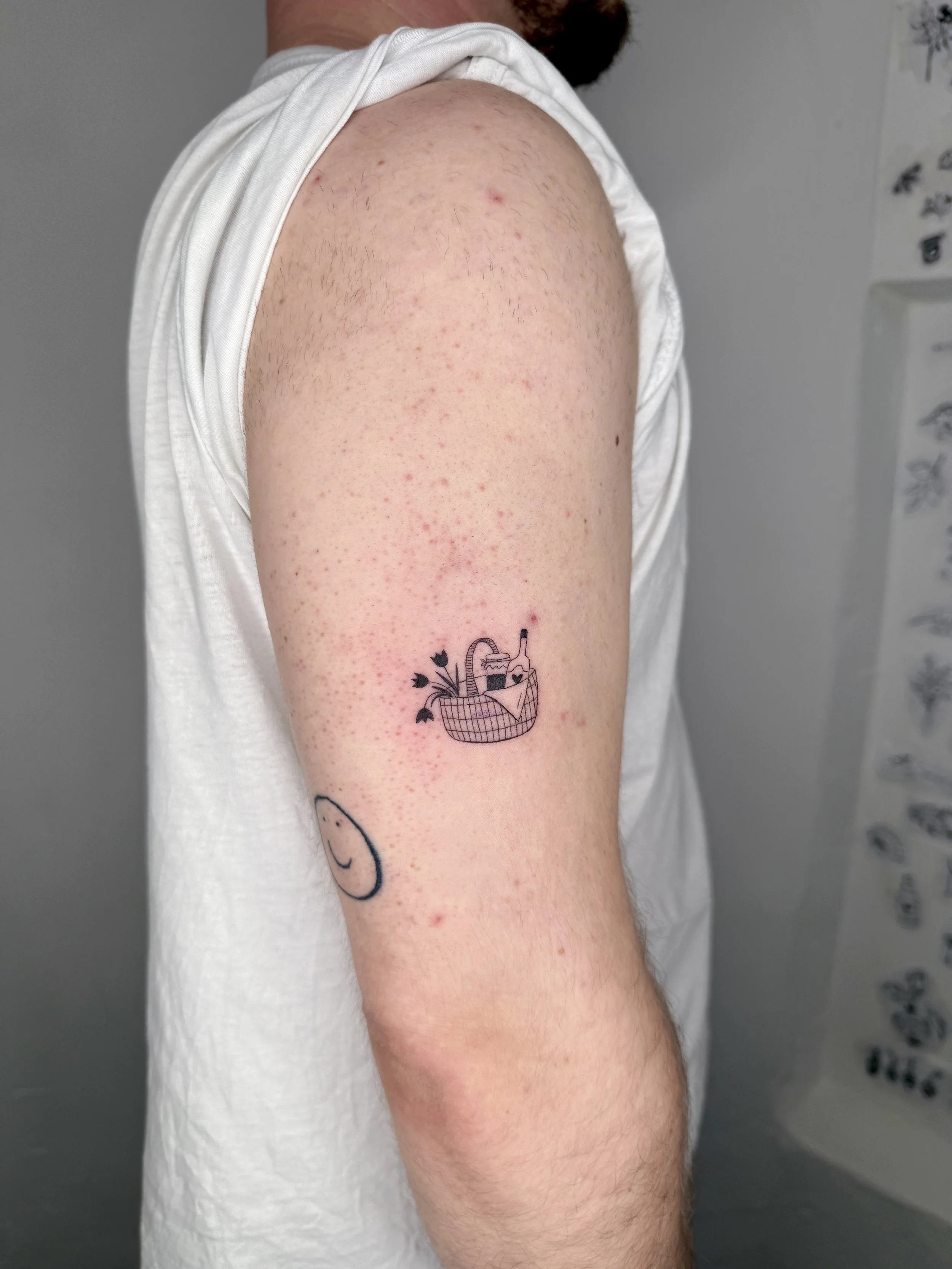 FrauInes_Tattoo_PicknickKorb.jpg