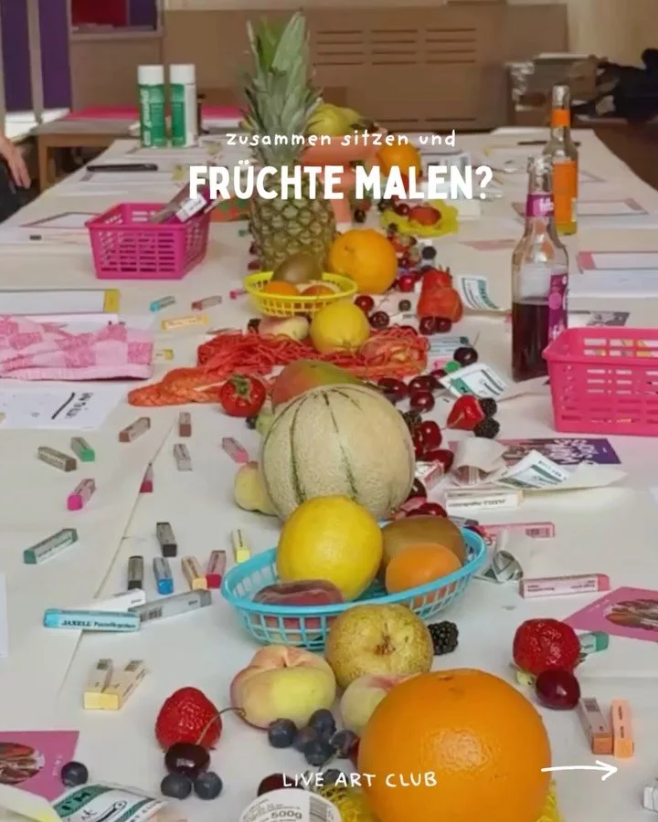 Das war sch&ouml;&ouml;&ouml;&ouml;&ouml;n mit euch! Ein Riesendank ans @markkhamburg f&uuml;r die tolle Workshoplocation und euren Sommergarten, wir wollen nochmal! 🍒🍓🥤🍸❤️&zwj;🔥😻

Welches Thema w&uuml;rde euch mit Pastell auch interessieren?