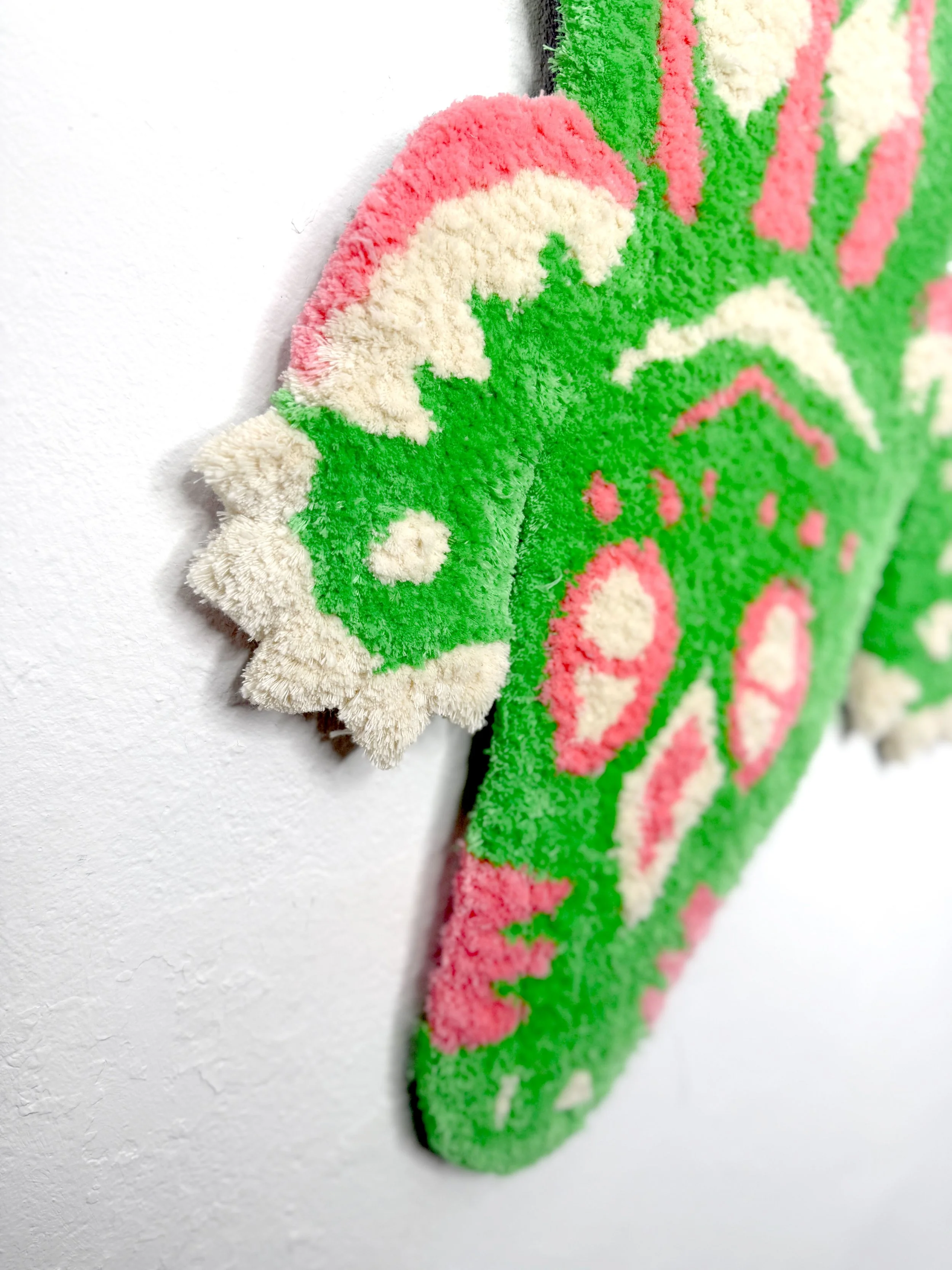 FrauInes_Rugs_Croco_hellgruenrosabeige_4.jpg