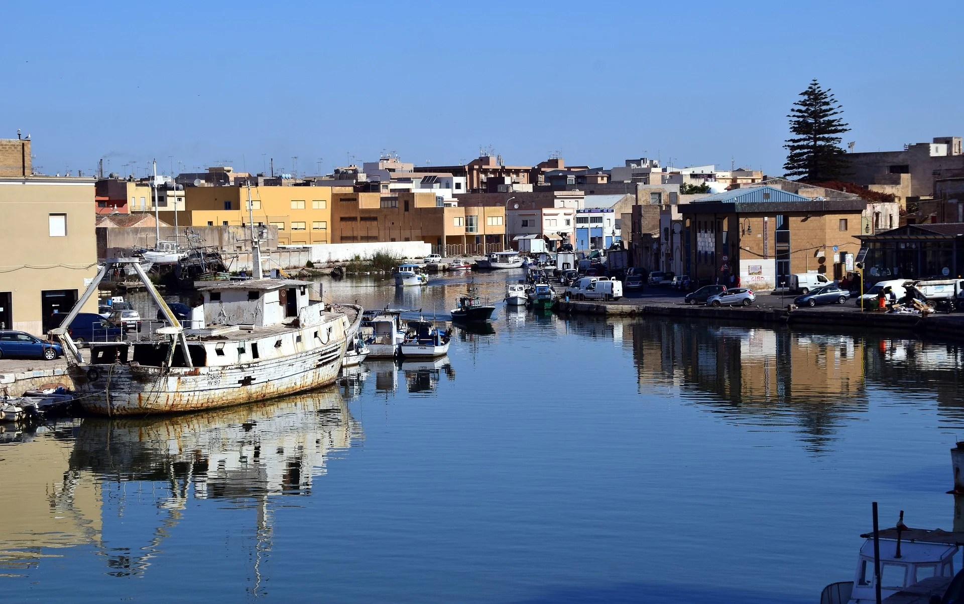 port-2671744_1920.jpg