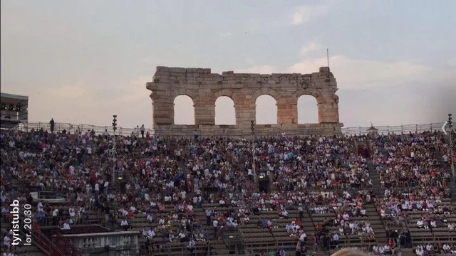 Amalfi1arena_di_verona.jpg
