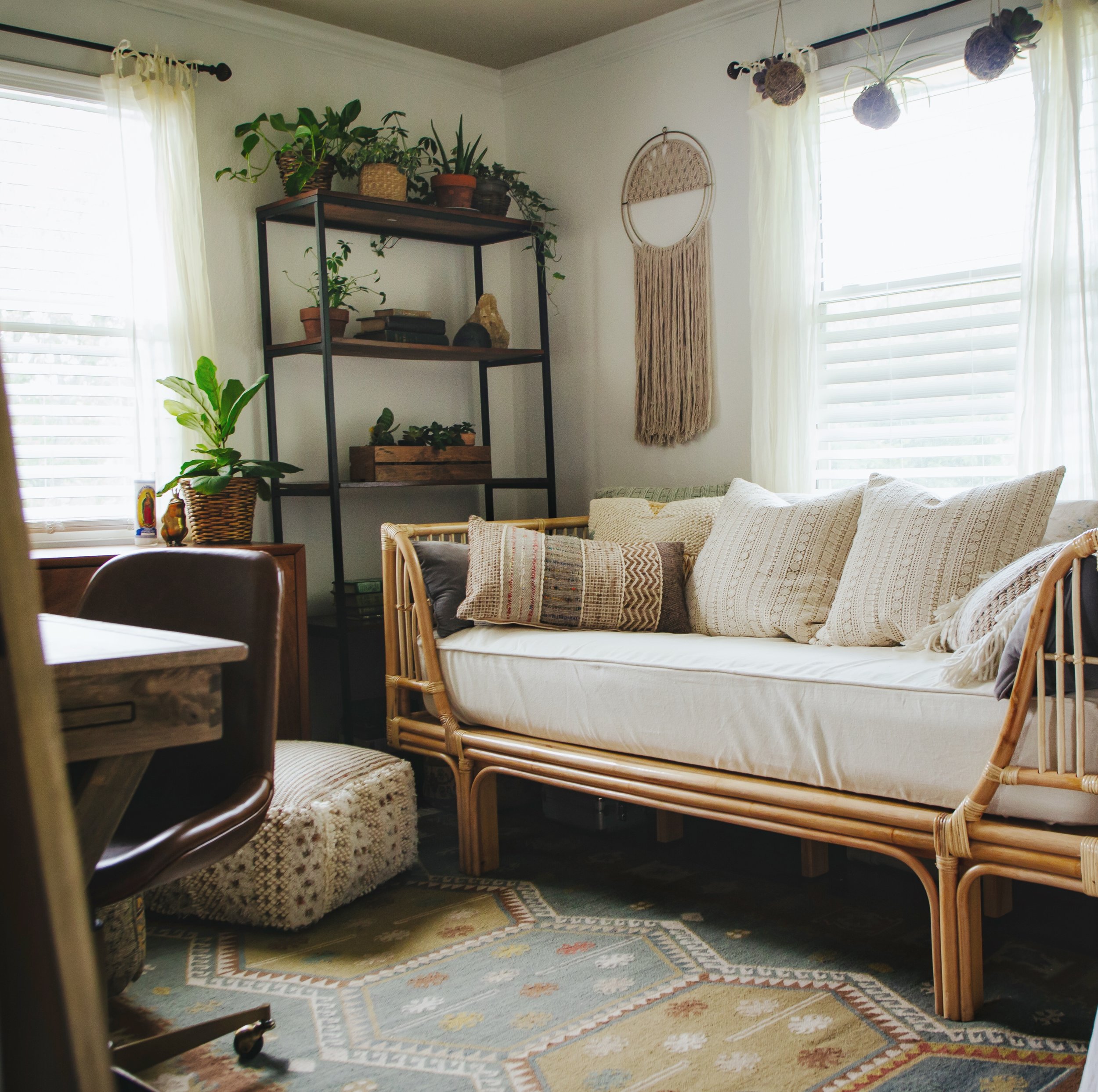 The Prettiest Guest Room Home Office In All The World Market