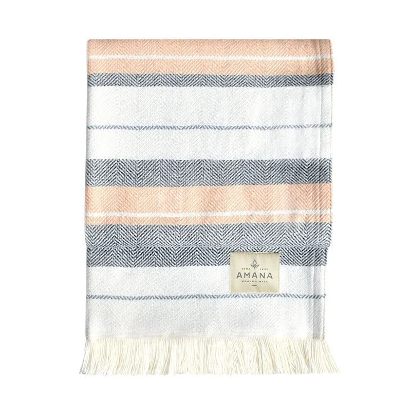 escape-throw-blanket-4262677.jpg