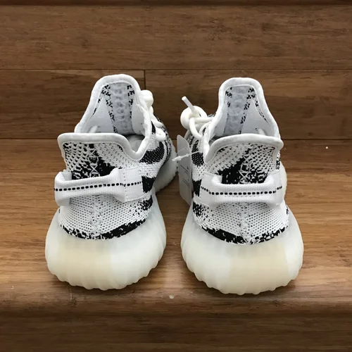 ADIDAS YEEZY BOOST 350 V2 