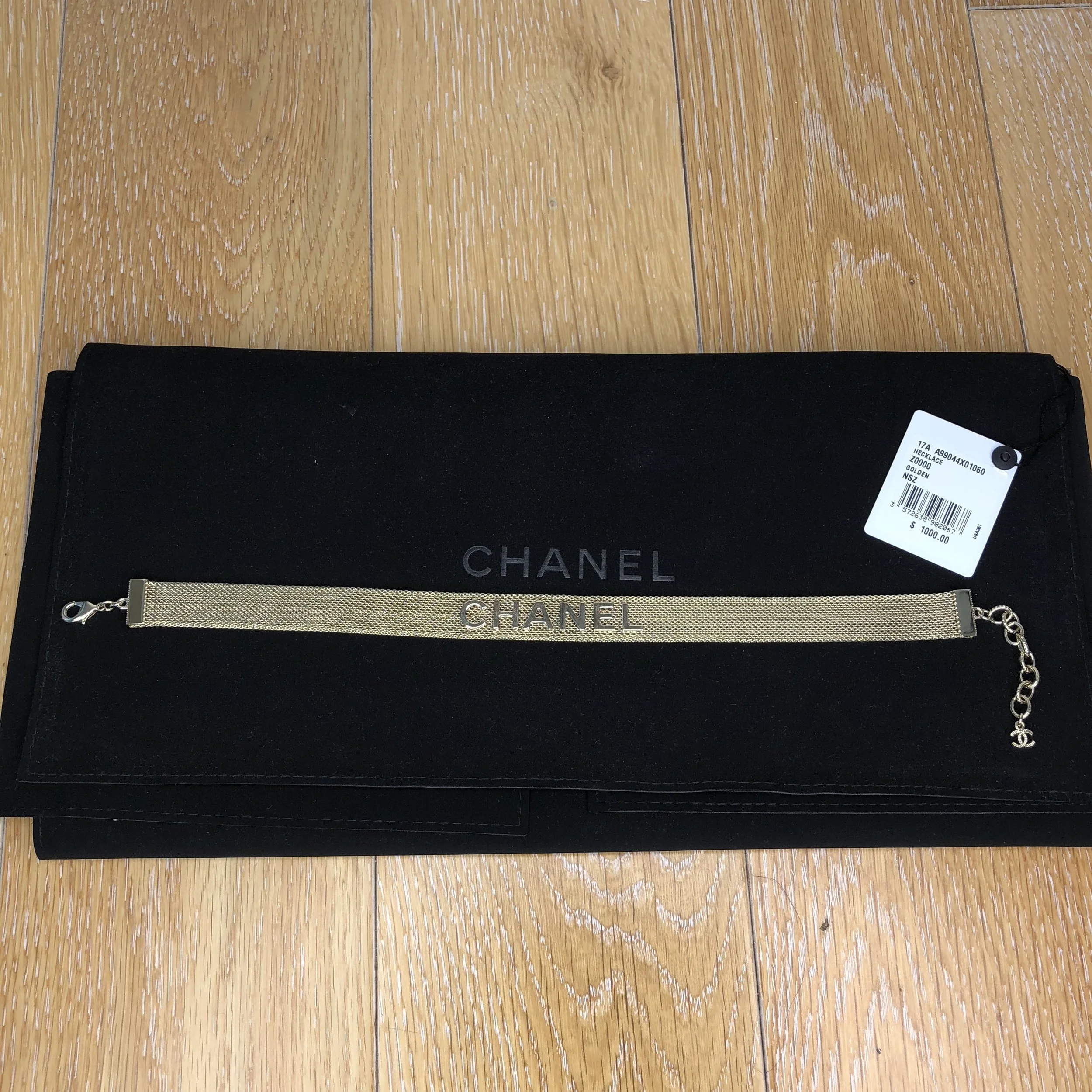 CHANEL - Gold Metal Choker