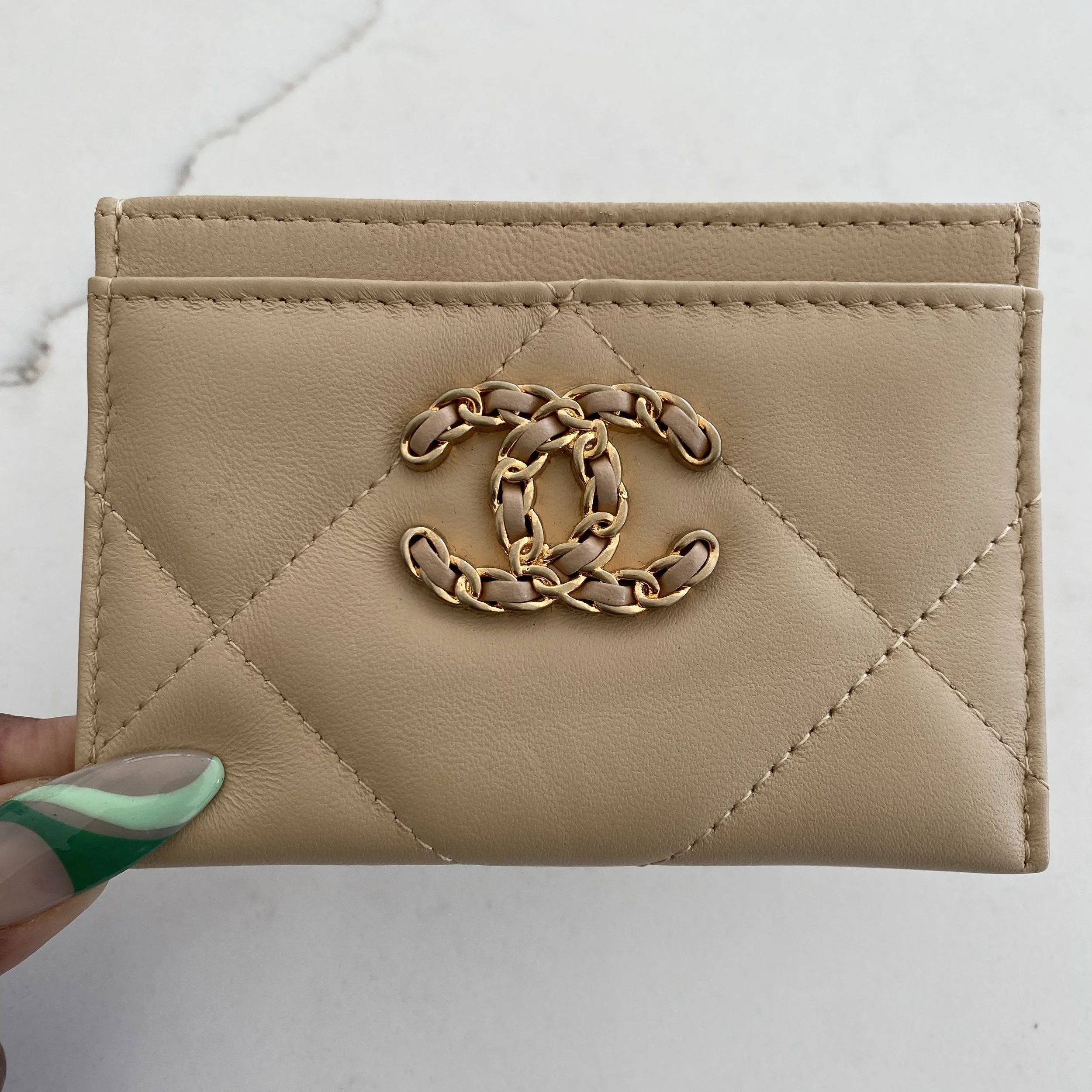 Lambskin Quilted Chanel 19 Card Holder
