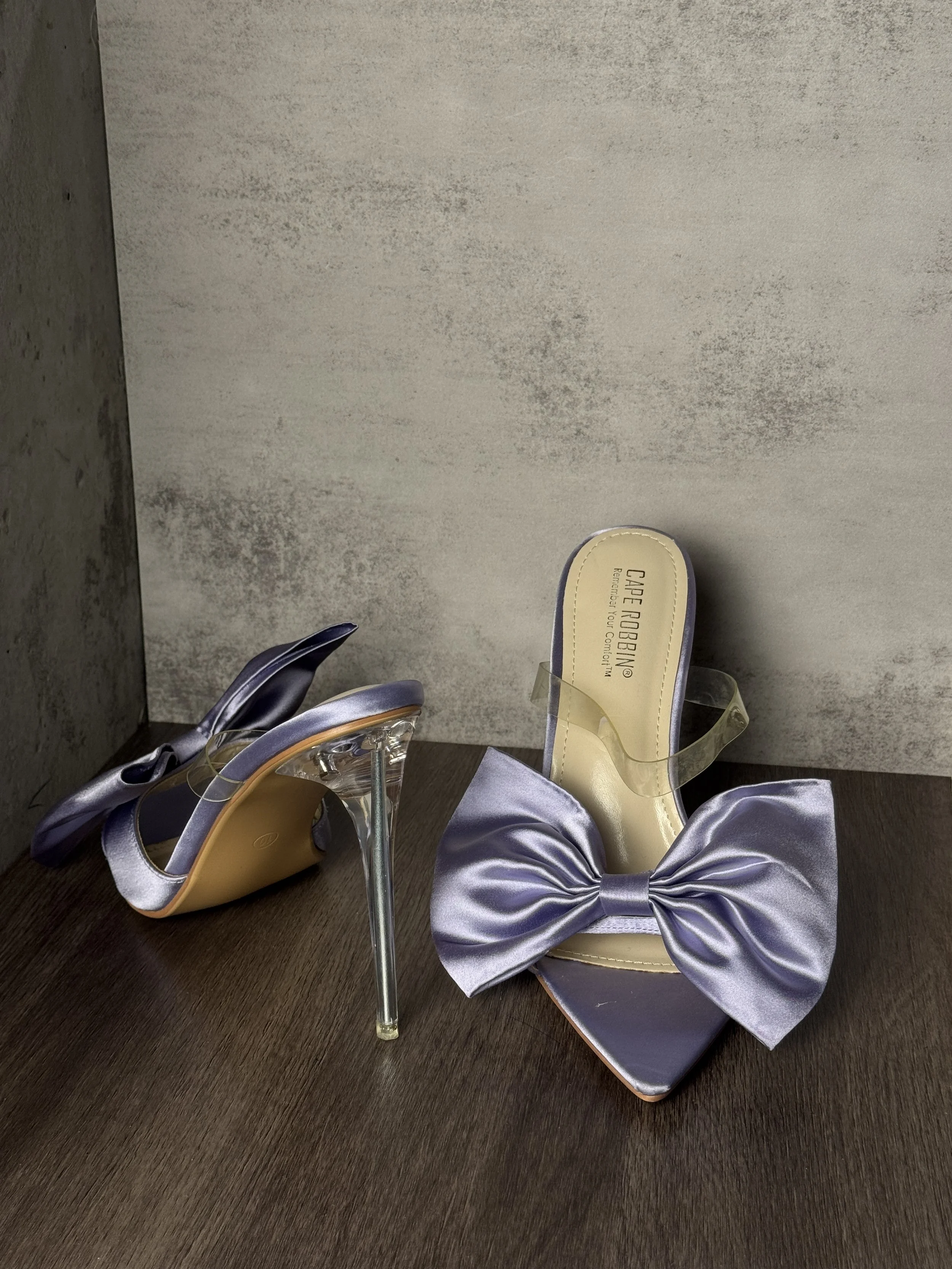 Lavender Bow Heels - Women's Size 9