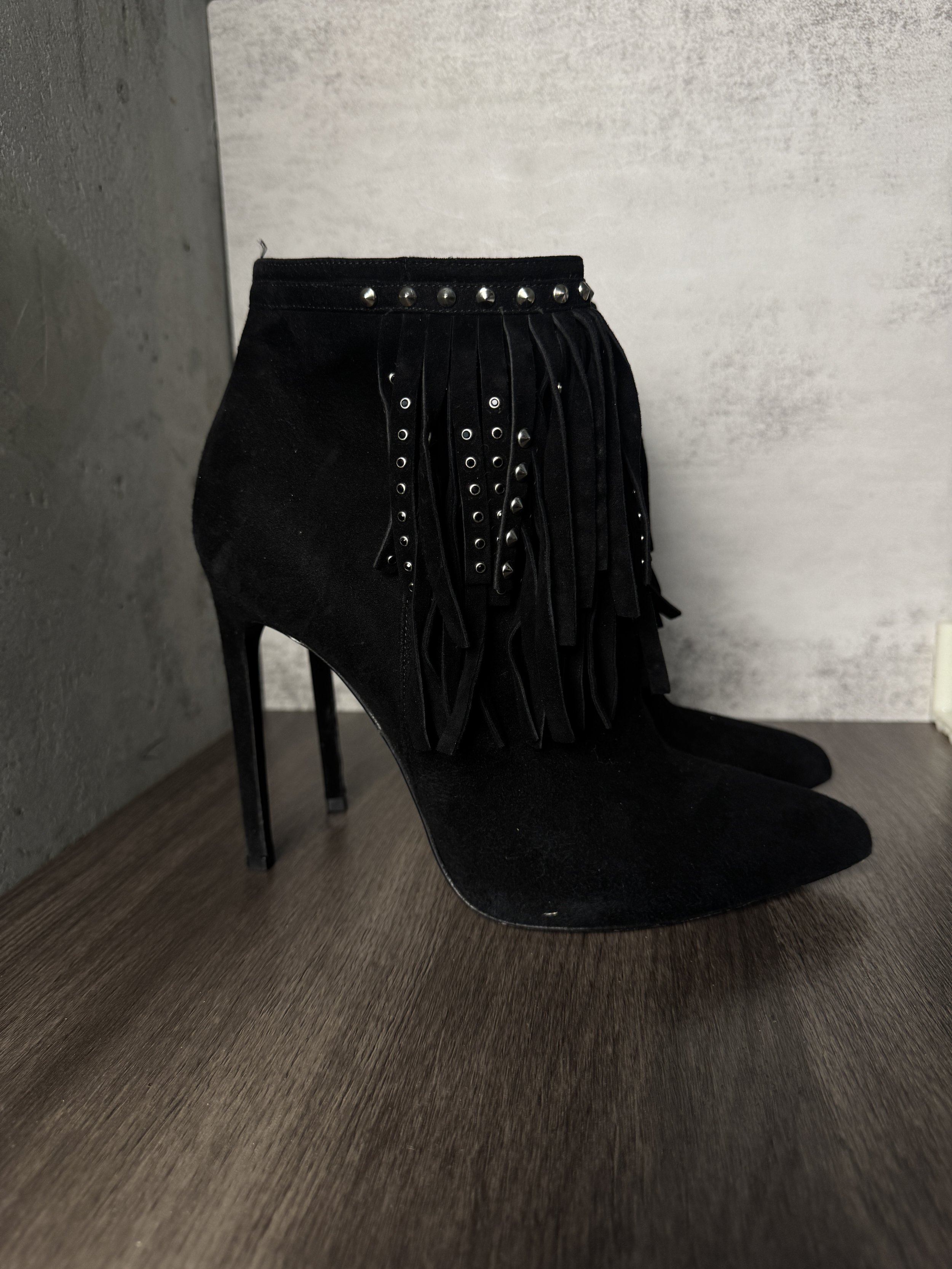 Saint Laurent fringed studded suede ankle boot - Size 40 EU