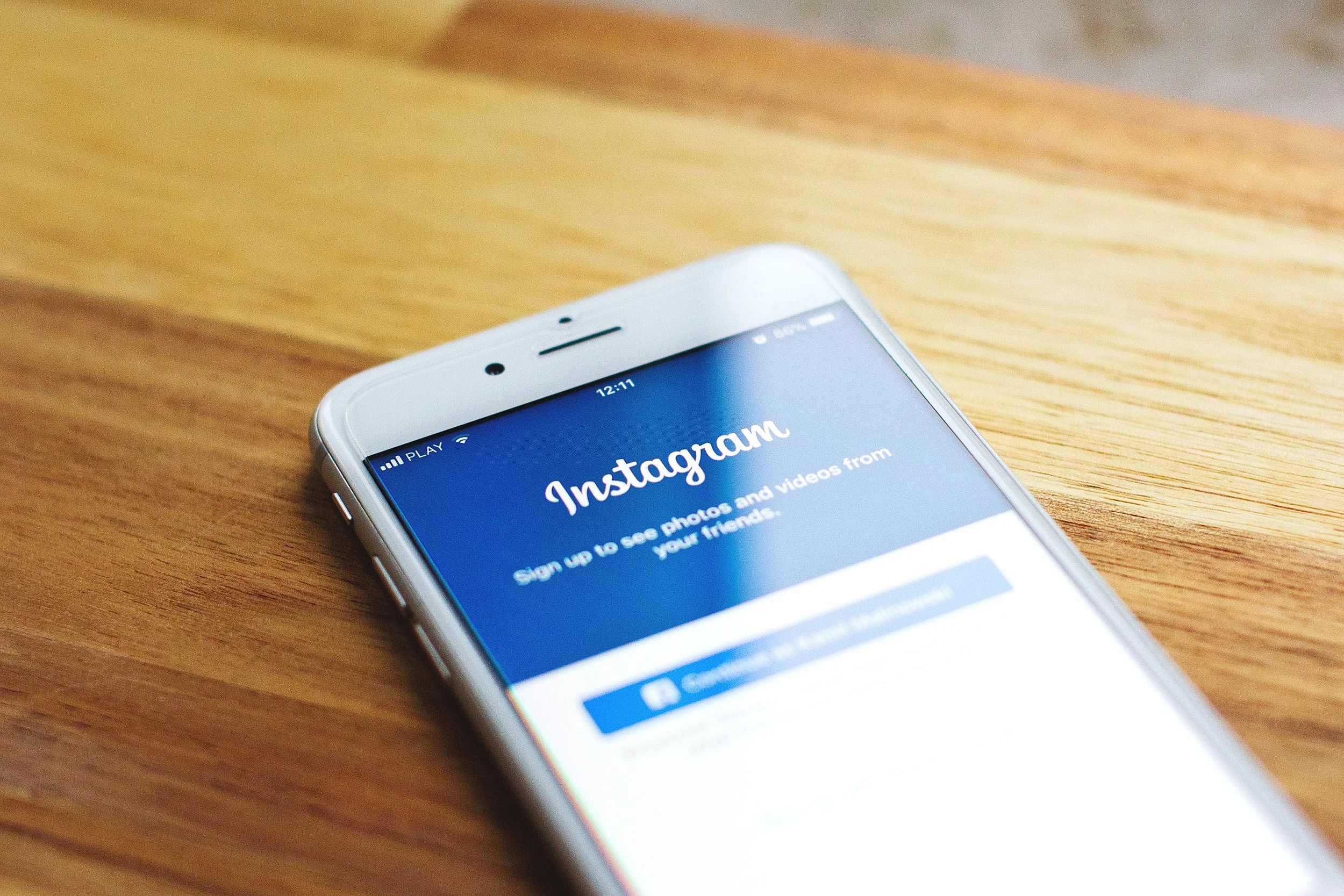 Instagram login.jpg
