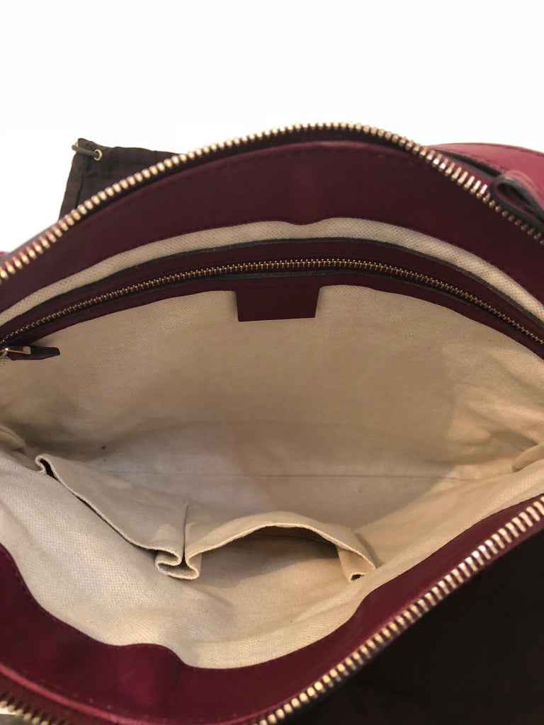 gucci_monogram_raspberry_trotter_1536889294362_master.jpg