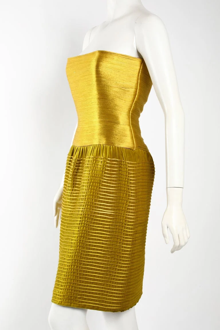 Vintage Oscar De La Renta Structured Cocktail Dress Entre Nous Showroom Vintage Oscar De La Renta Structured Cocktail Dress Entre Nous Showroom