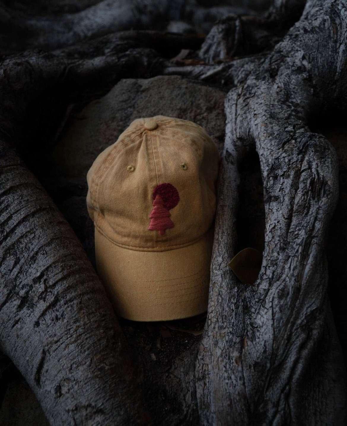 2018 Hand embroidered hat
