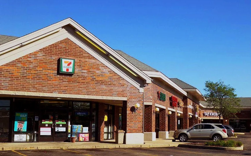 Pine Meadows Retail Center 