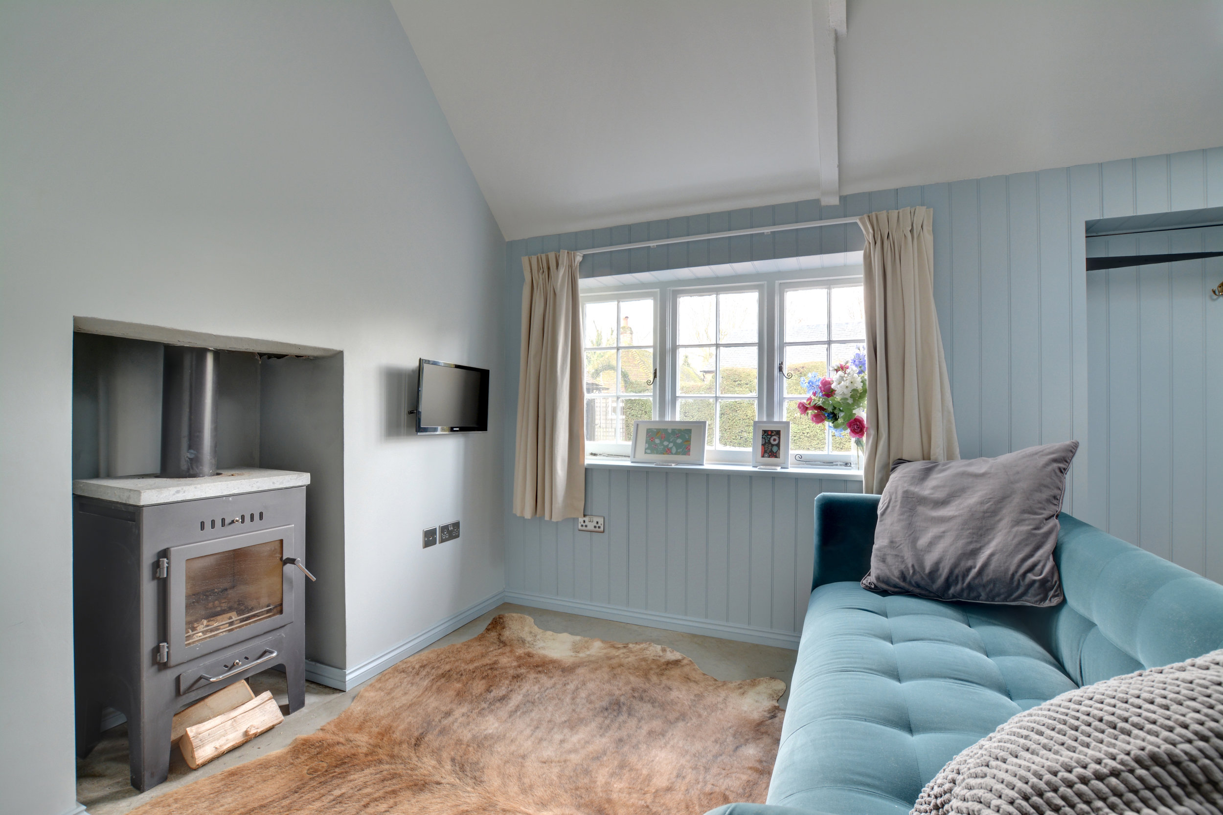 Bumble Bee Cottage