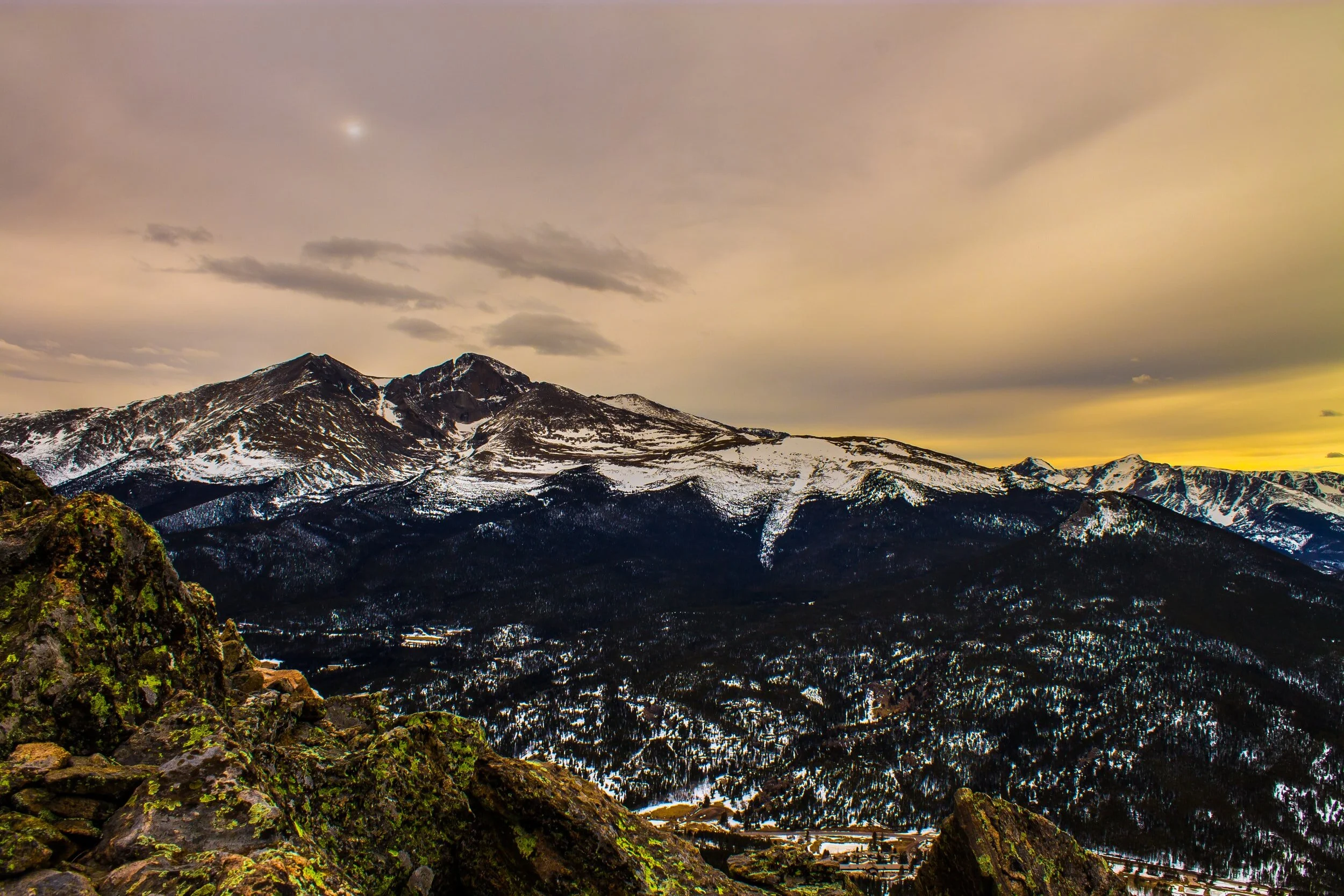 Bouldering in Rocky Mountain National Park 