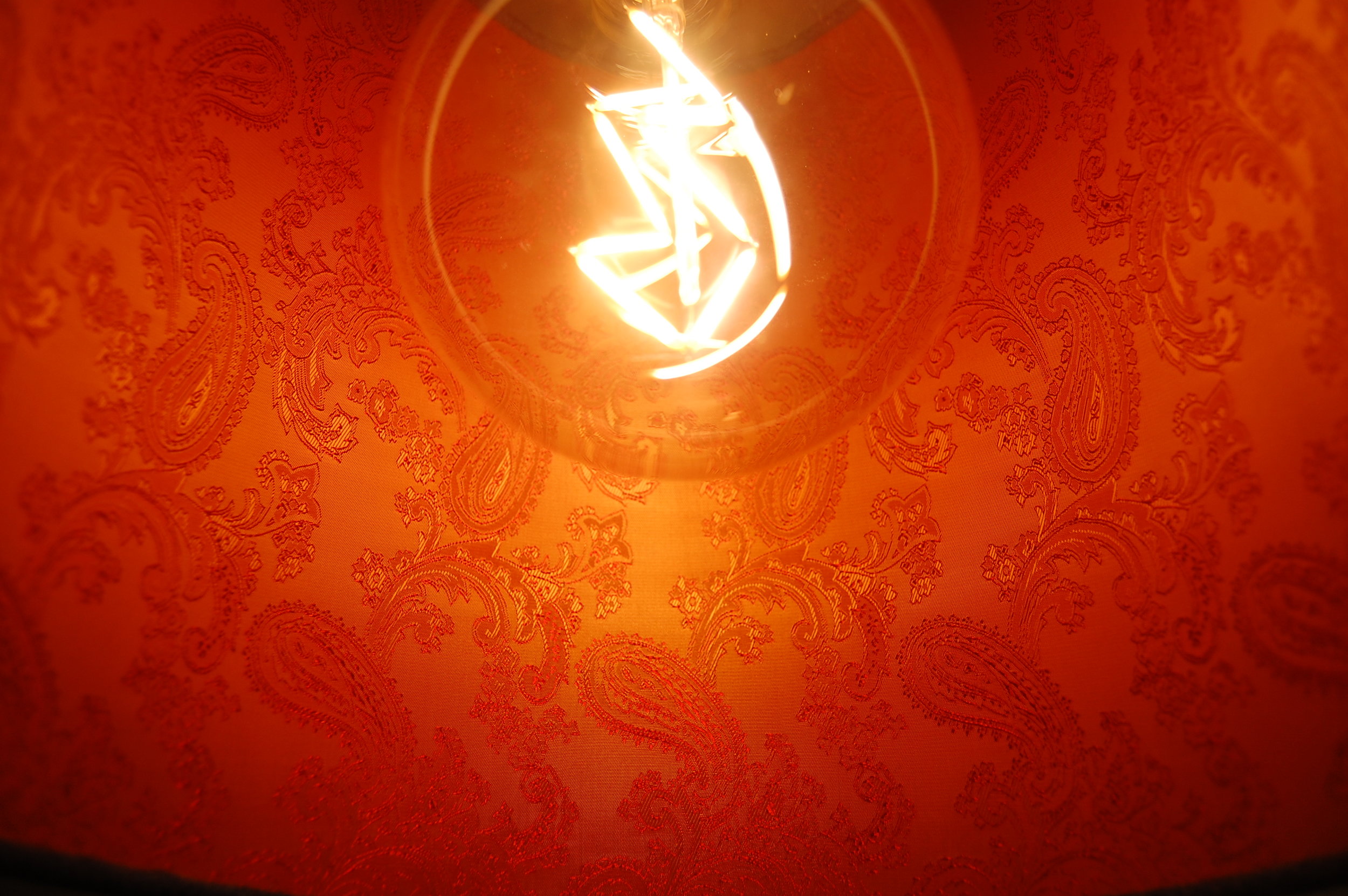Orange_Paisley_filament_Lampshade.JPG