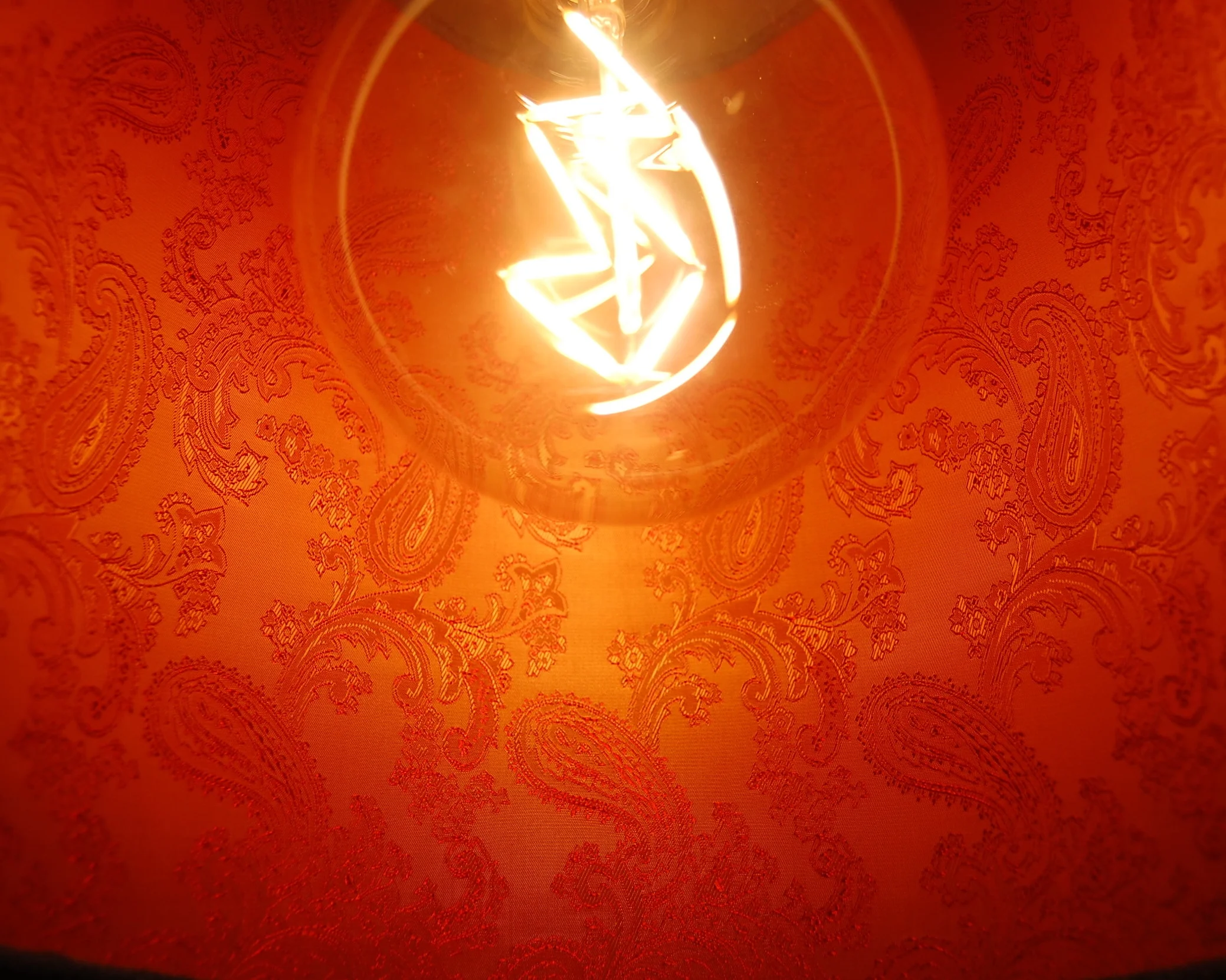 Orange_Paisley_filament_Lampshade.JPG