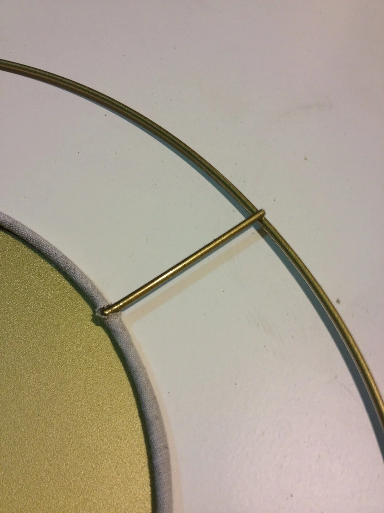 Fixed base halo diffuser