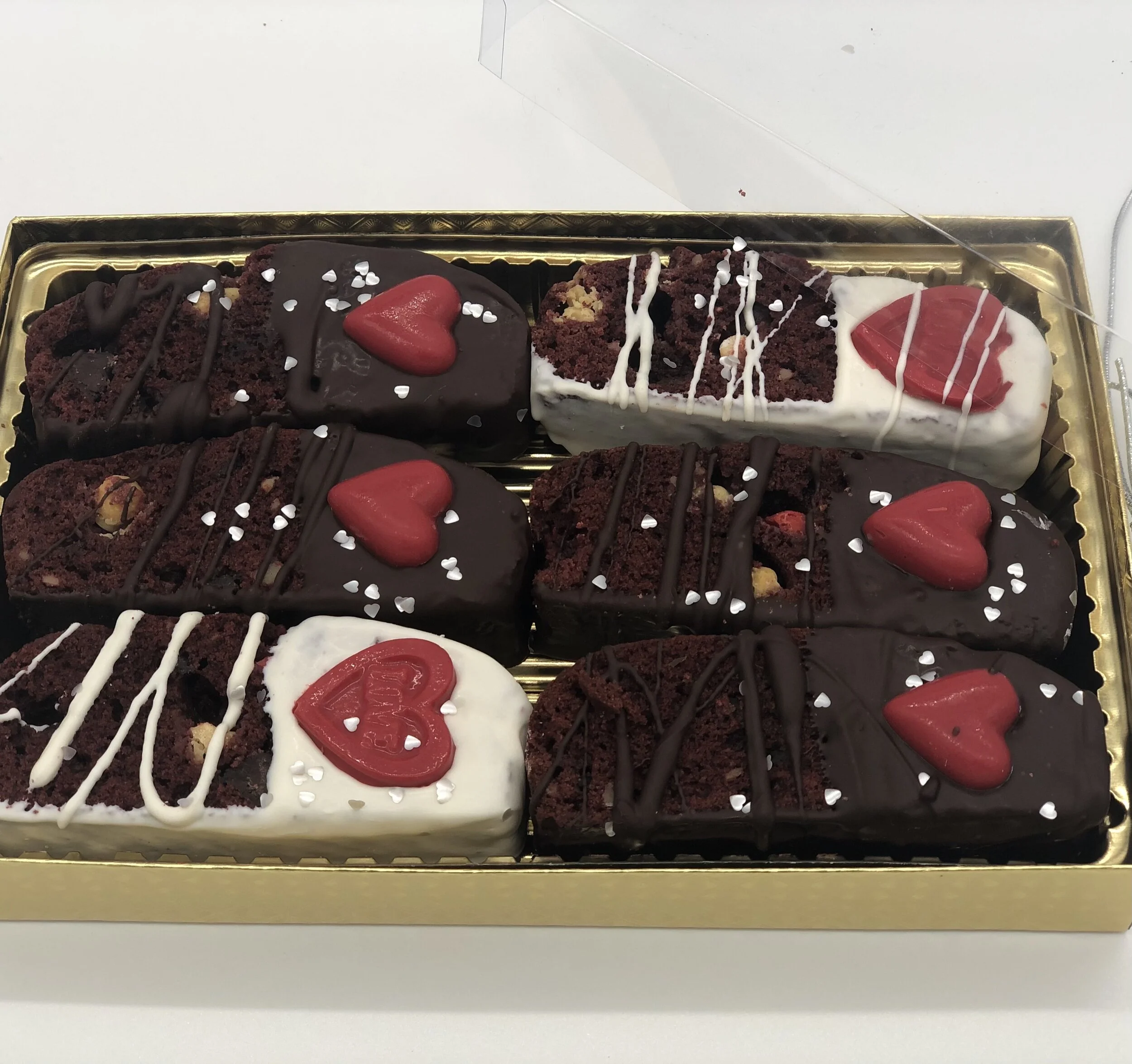 Red Velvet 6pc Gold Diamond Box horizontal.jpg