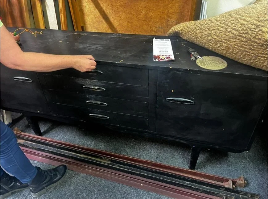Cheryl found this sideboard in a charity shop in Carlow in 2024.
I only got around to doing it up this week.
Better late than never.
Looks well in its new home.
.
.
Just need to paint the skirting boards now&hellip;.. 

#BeforeAndAfter
#UpcycledFurni