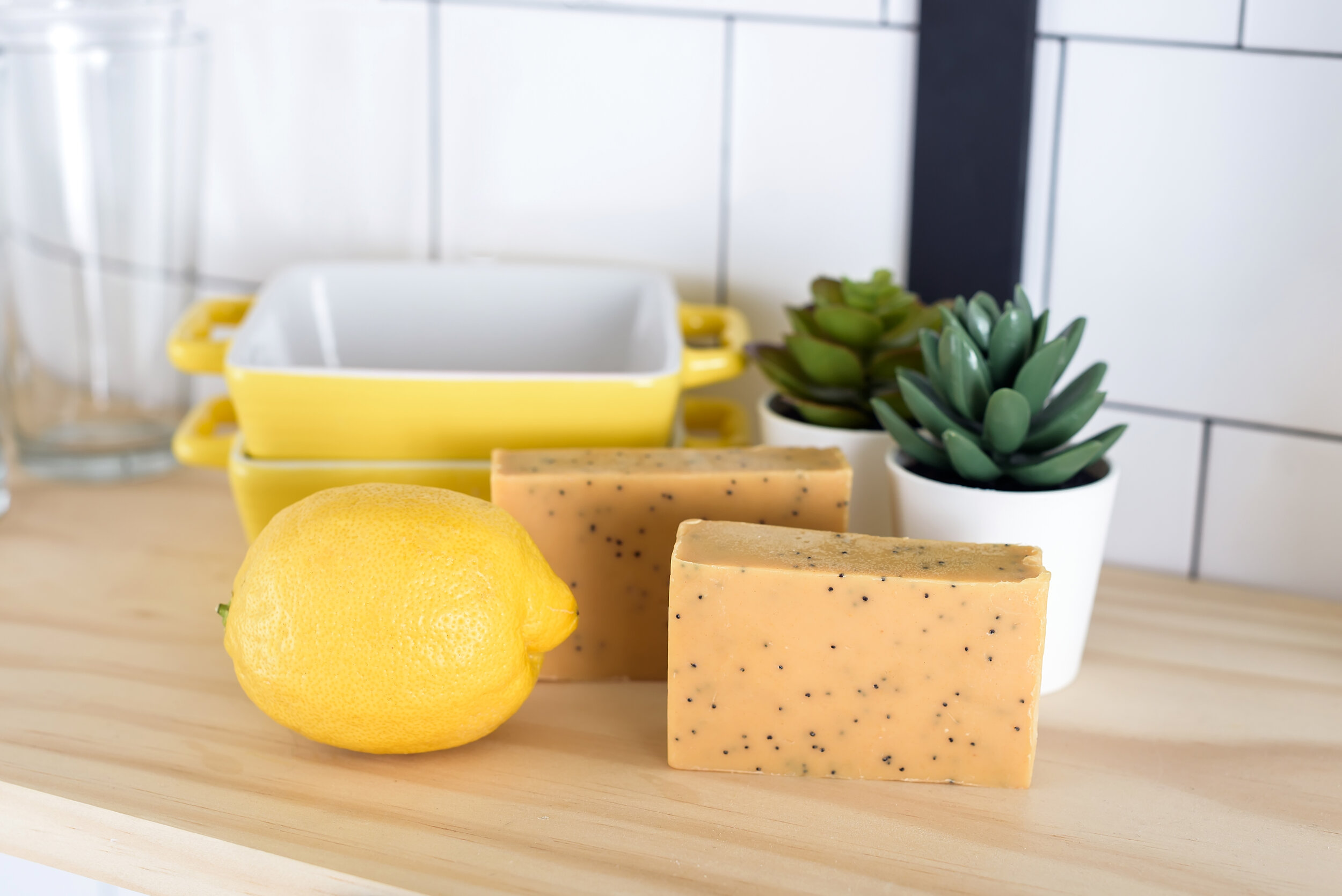 Cincinnati Product Photographer for The Oakley Soap Co. Lemon Poppyseed Soap.jpg