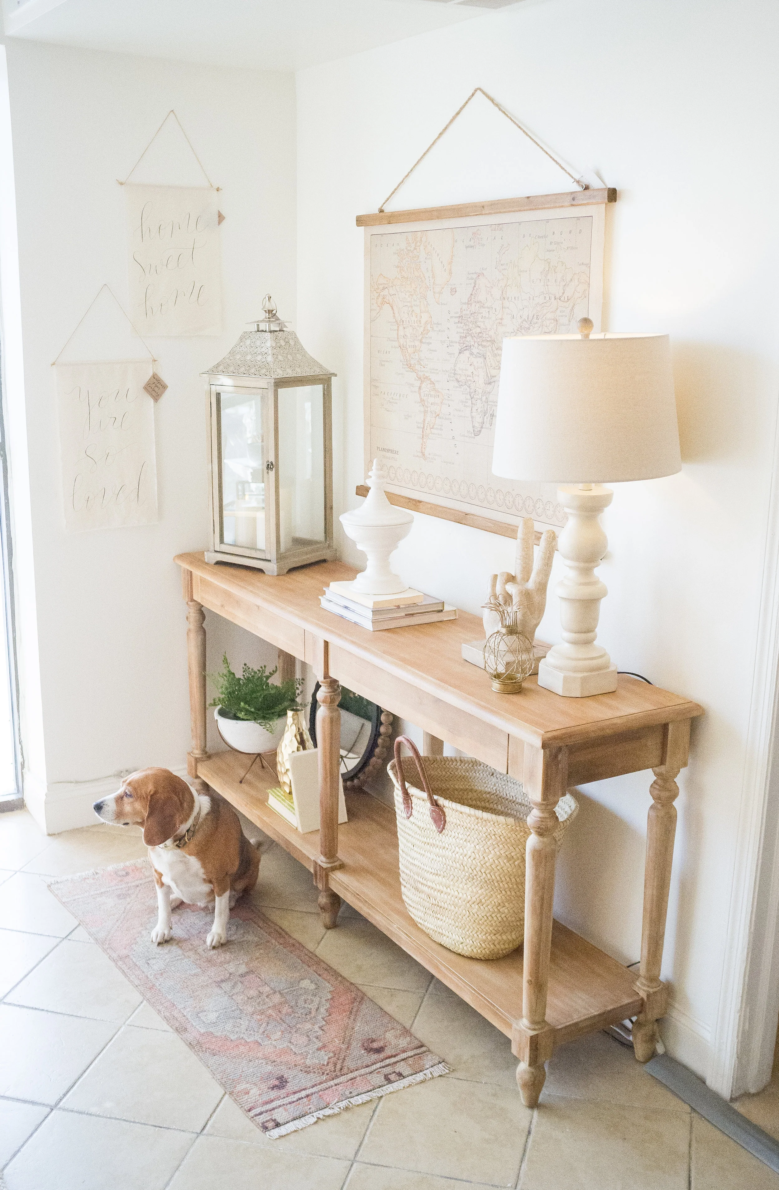 HOW TO STYLE AN ENTRY TABLE-1.jpg