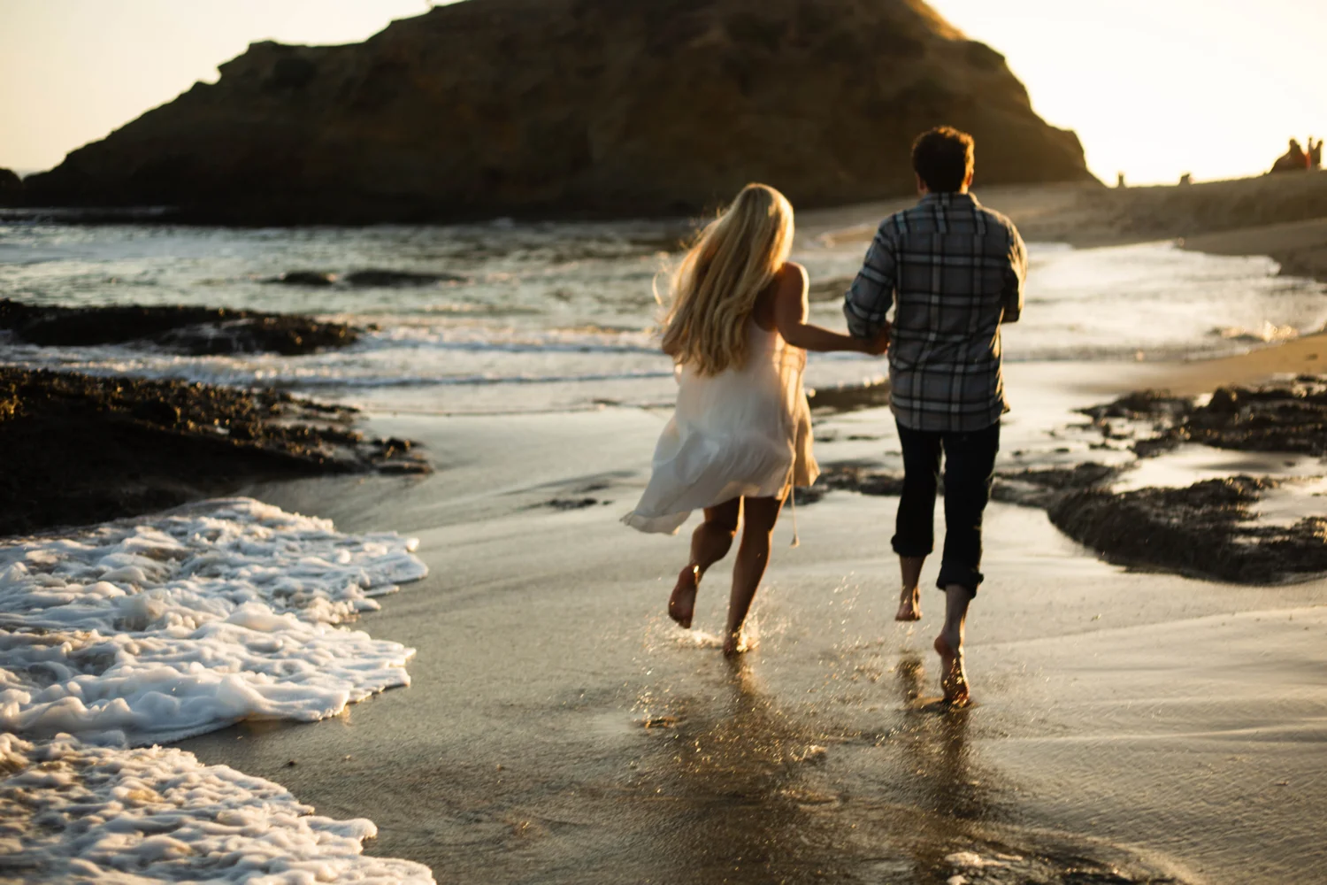 Engagement Session Orange County Photography Laguna Beach Ocean Newport Beach San Clemente Wedding Photographer Family Portrait Elopement Destination Wedding Photographer California Bohemian - 22.jpg