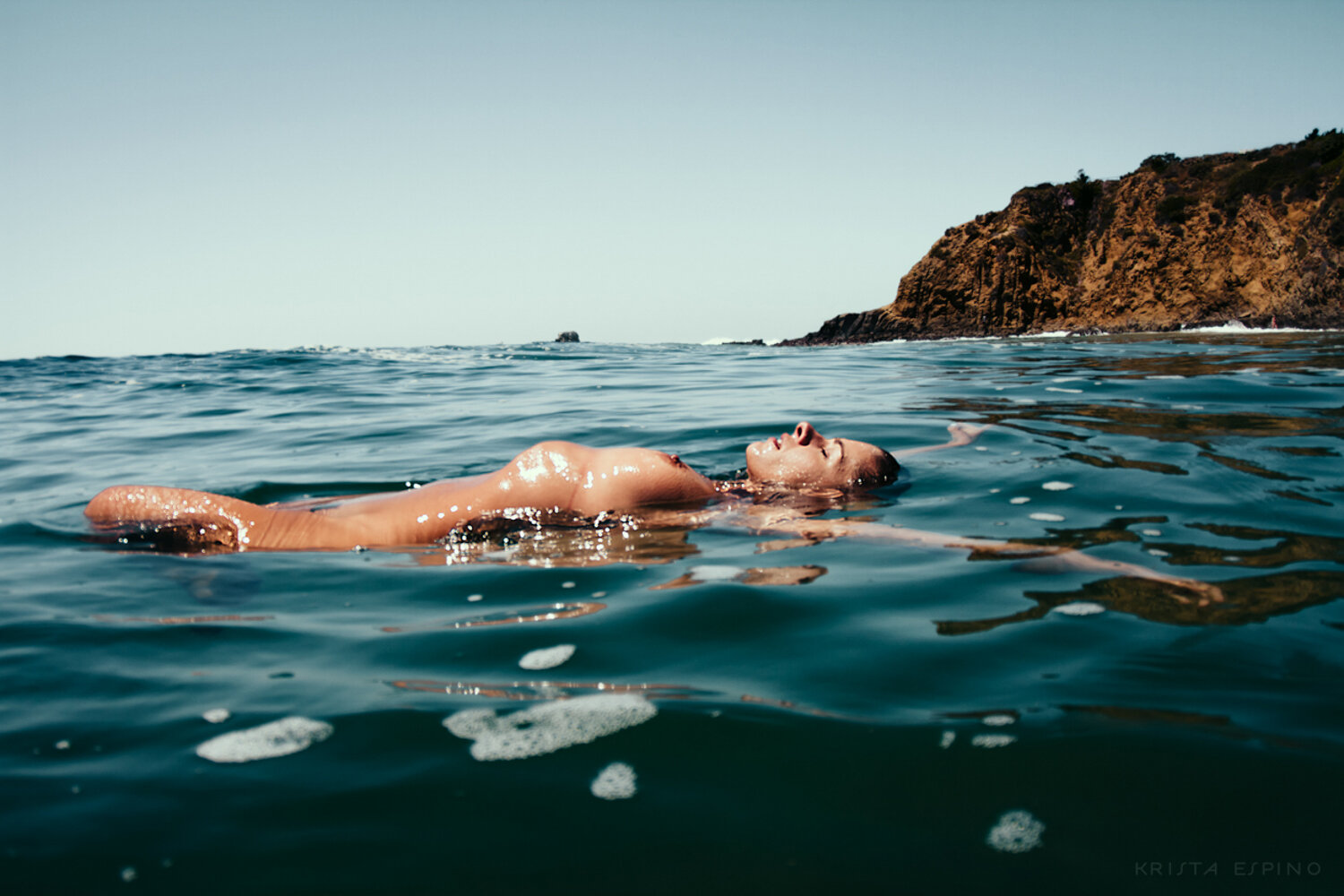 lifestyle nature photography photographer krista espino underwater nude ocean wave mermaid siren woman laguna beach california-3.jpg