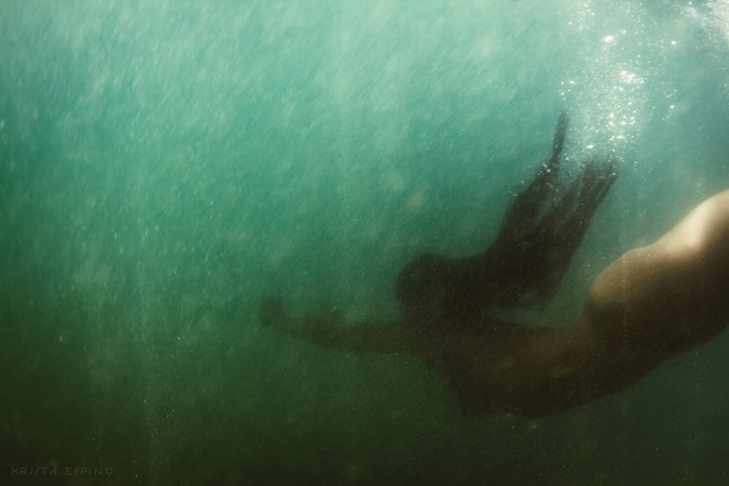 lifestyle nature photography photographer krista espino underwater nude ocean wave mermaid siren woman laguna beach california-13.jpg