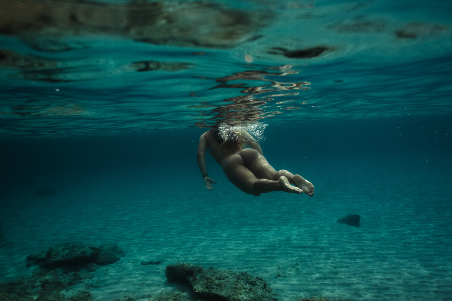 uw siren sirène beauty portrait corse corsica photographe underwater sea mediterranean nude photography fine art sous marine nue photographer france french model mannequin ajaccio beaute femme fashion Krista Espino-3.jpg