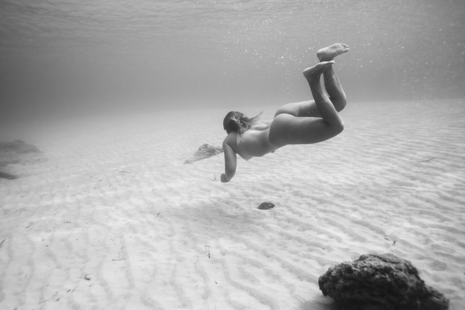 uw siren sirène beauty portrait corse corsica photographe underwater sea mediterranean nude photography fine art sous marine nue photographer france french model mannequin ajaccio beaute femme fashion Krista Espino-17.jpg