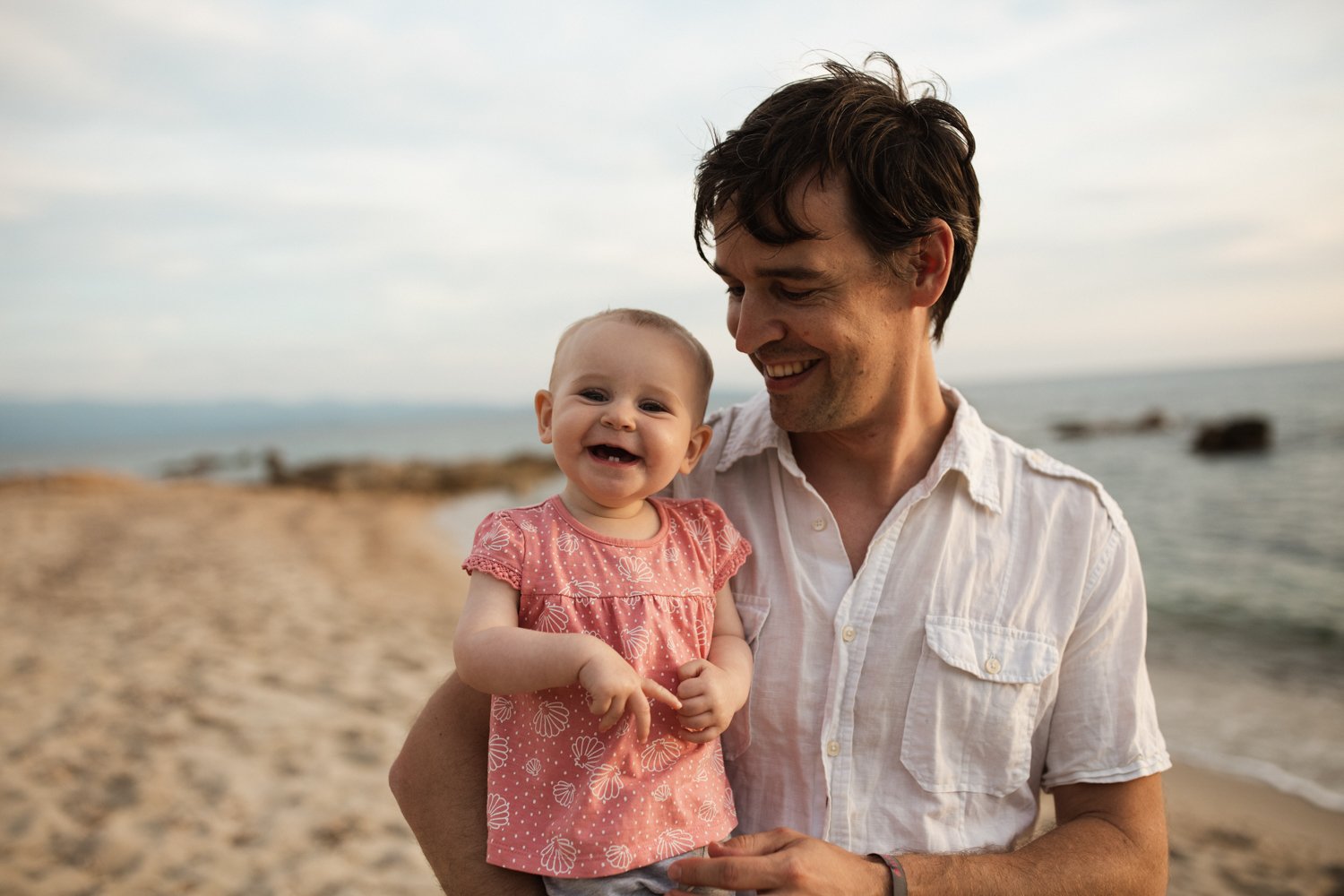 corse corsica photographe photographer ajaccio Krista Espino family famille session Anza Creative beach plage Corse-du-sud sunset Mediterranean sea bebe baby photographie-16.jpg