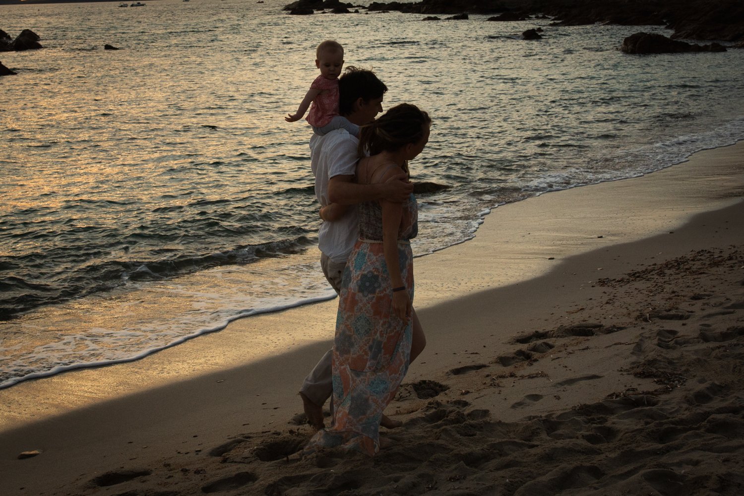 corse corsica photographe photographer ajaccio Krista Espino family famille session Anza Creative beach plage Corse-du-sud sunset Mediterranean sea bebe baby photographie-24.jpg