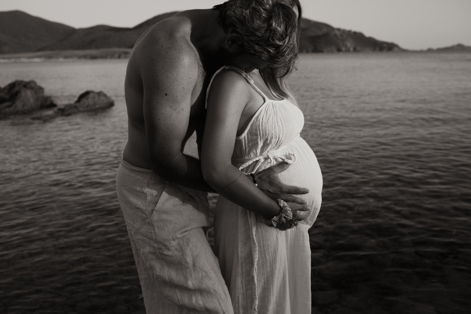 corse corsica photographe photographer ajaccio Krista Espino family famille session Anza Creative beach plage Corse-du-sud sunset Mediterranean sea bebe baby photographie grossesse maternity pregnant enceinte-10.jpg