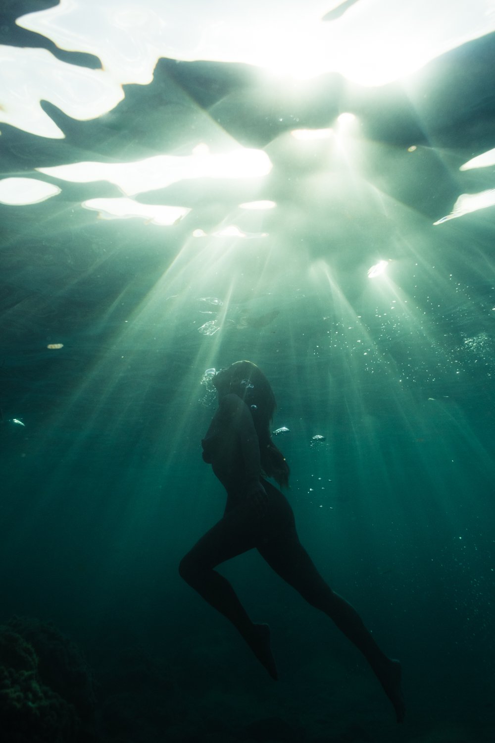 siren sirens corse corsica underwater photography photographe sous leau mermaid femme woman women nude nue fine art photography Krista Espino ajaccio sea Mediterranean france travel-5.jpg
