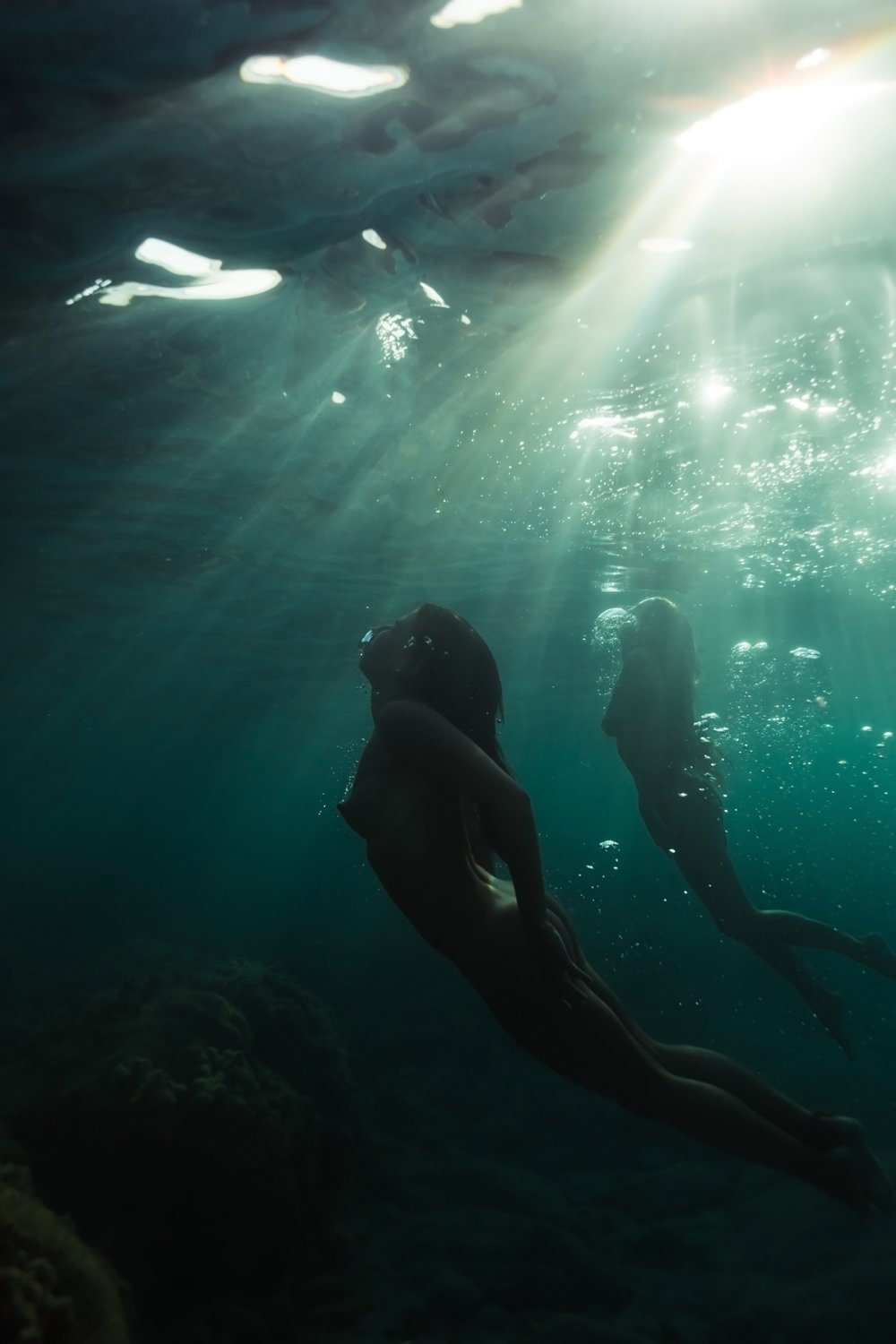 siren sirens corse corsica underwater photography photographe sous leau mermaid femme woman women nude nue fine art photography Krista Espino ajaccio sea Mediterranean france travel-7.jpg