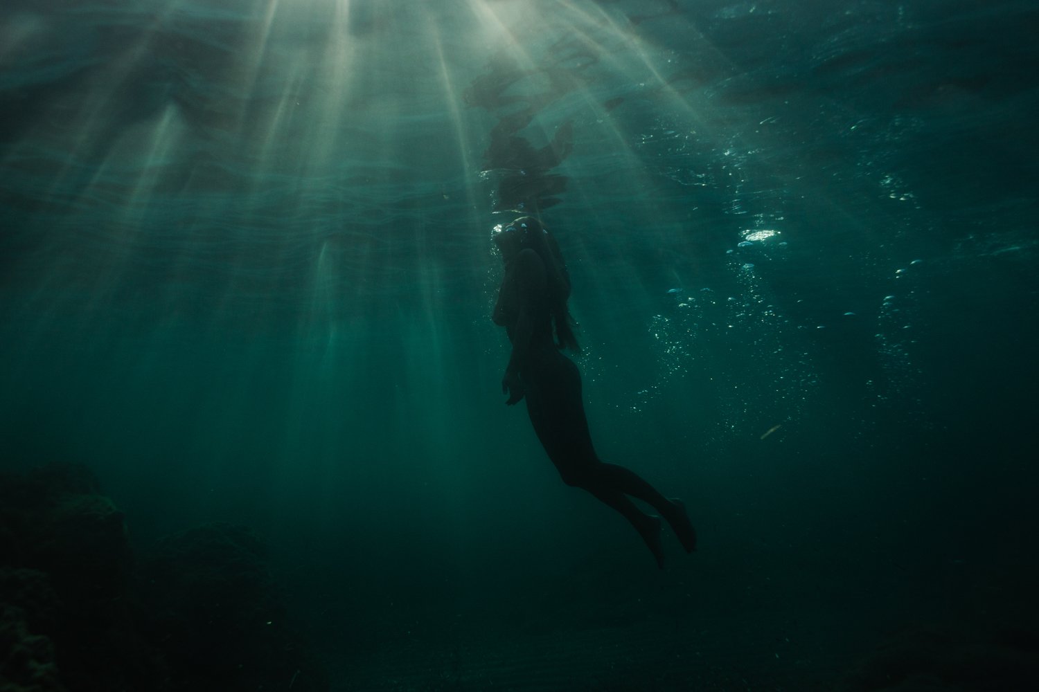 siren sirens corse corsica underwater photography photographe sous leau mermaid femme woman women nude nue fine art photography Krista Espino ajaccio sea Mediterranean france travel-12.jpg
