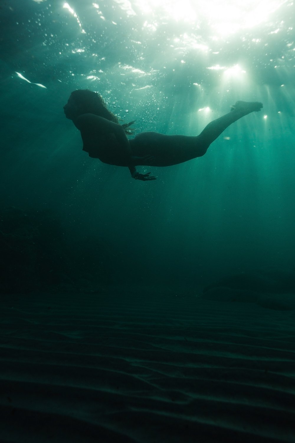 siren sirens corse corsica underwater photography photographe sous leau mermaid femme woman women nude nue fine art photography Krista Espino ajaccio sea Mediterranean france travel-15.jpg
