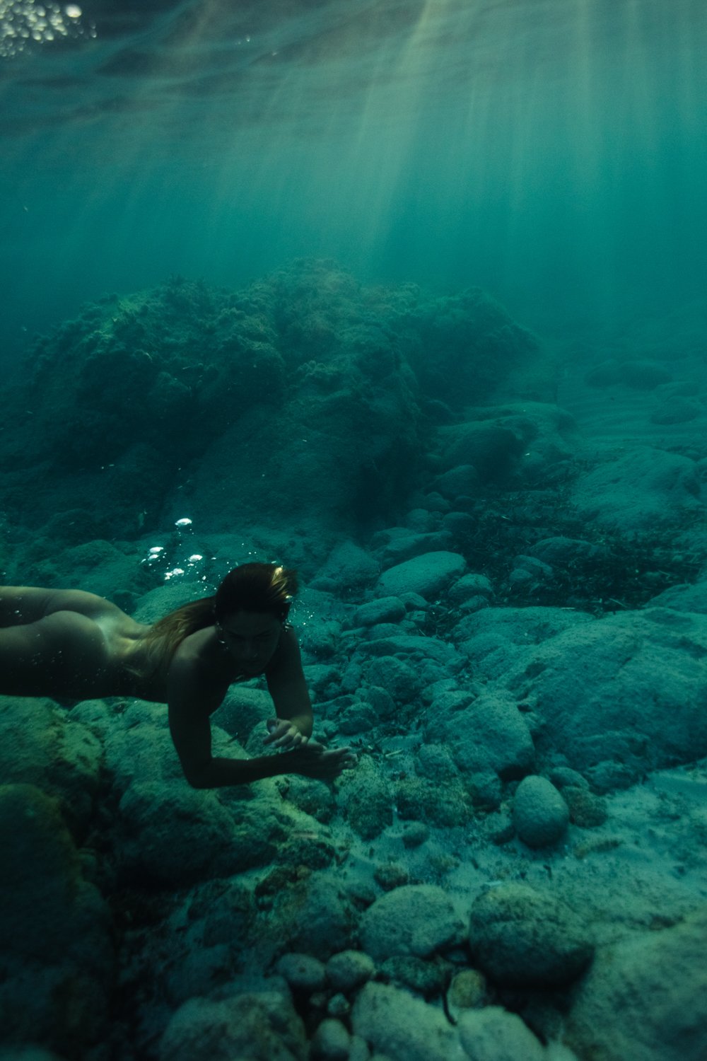 siren sirens corse corsica underwater photography photographe sous leau mermaid femme woman women nude nue fine art photography Krista Espino ajaccio sea Mediterranean france travel-32.jpg