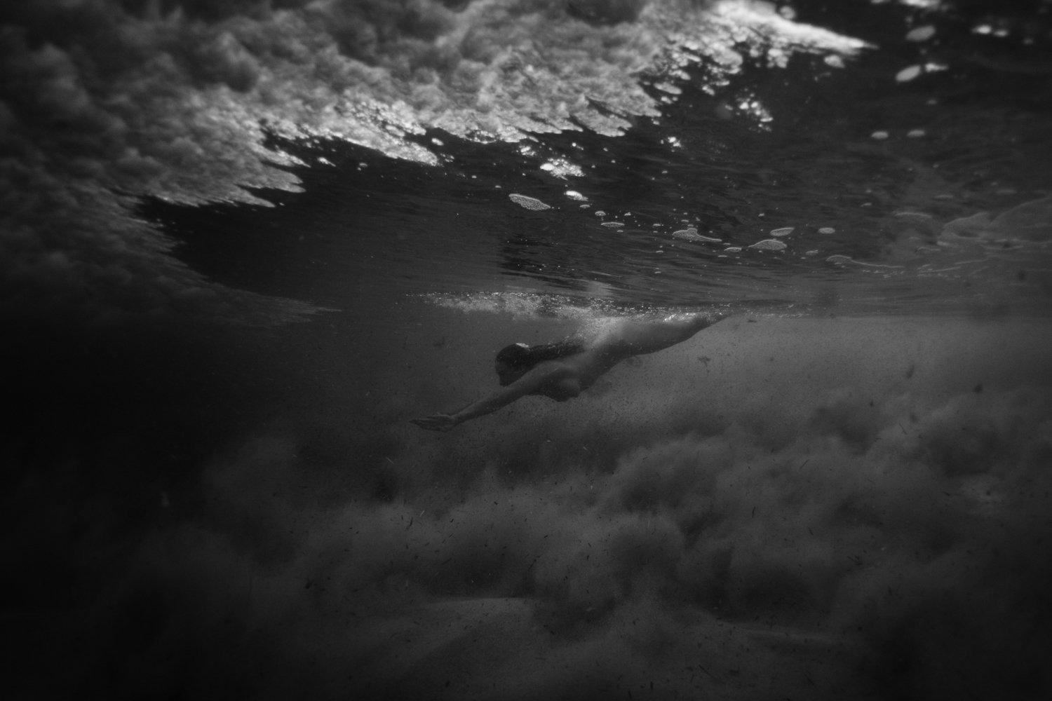 underwater corse corsica sea mediterranean island france french photographer photographe ajaccio Krista Espino Capo di feno wave nude nue femme woman fine art photography-13.jpg