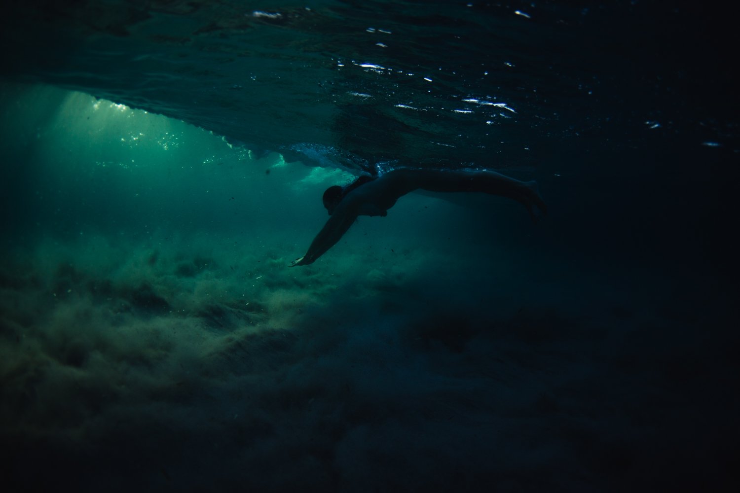 underwater corse corsica sea mediterranean island france french photographer photographe ajaccio Krista Espino Capo di feno wave nude nue femme woman fine art photography-54.jpg