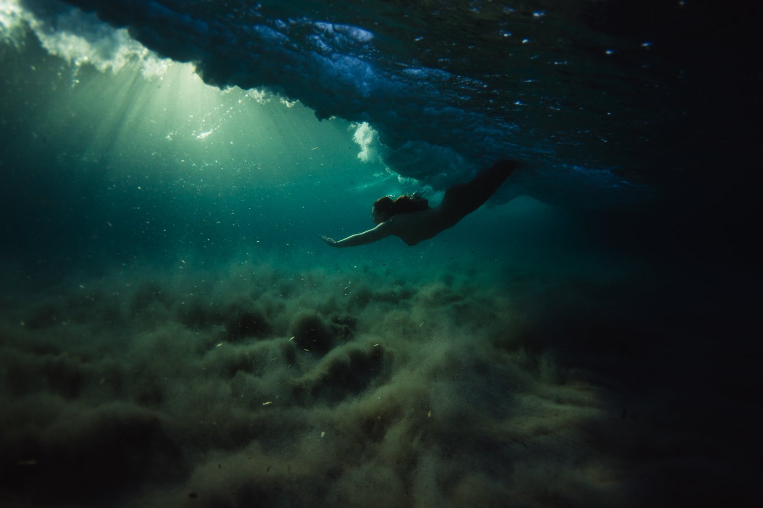 underwater corse corsica sea mediterranean island france french photographer photographe ajaccio Krista Espino Capo di feno wave nude nue femme woman fine art photography-55.jpg