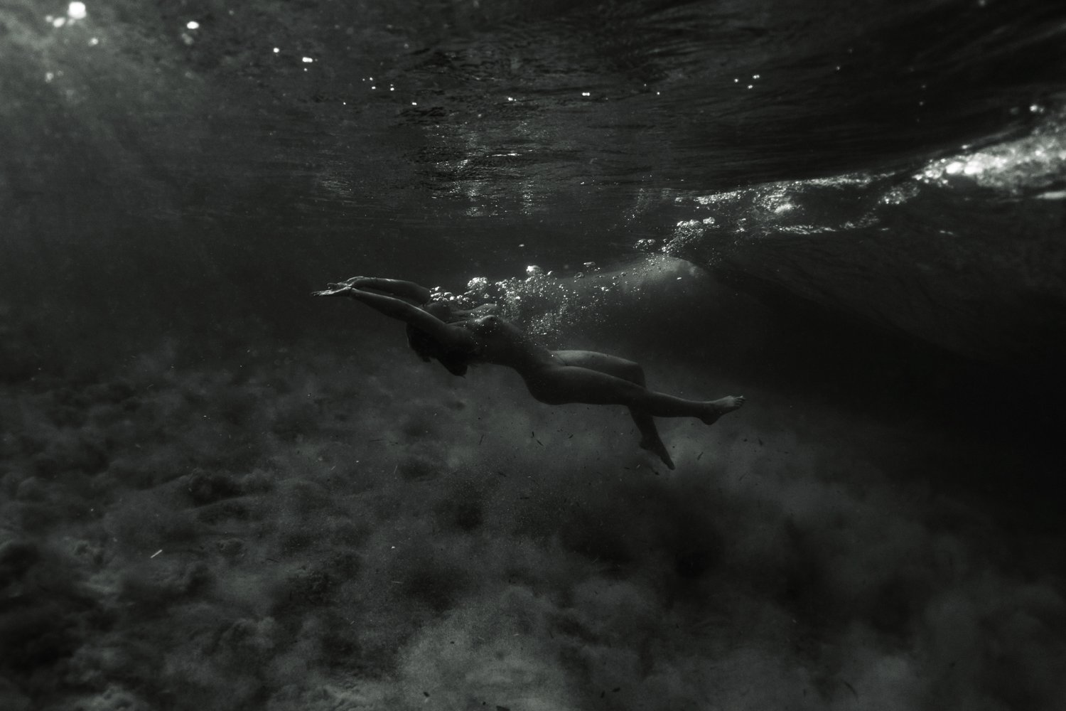 underwater corse corsica sea mediterranean island france french photographer photographe ajaccio Krista Espino Capo di feno wave nude nue femme woman fine art photography-77.jpg